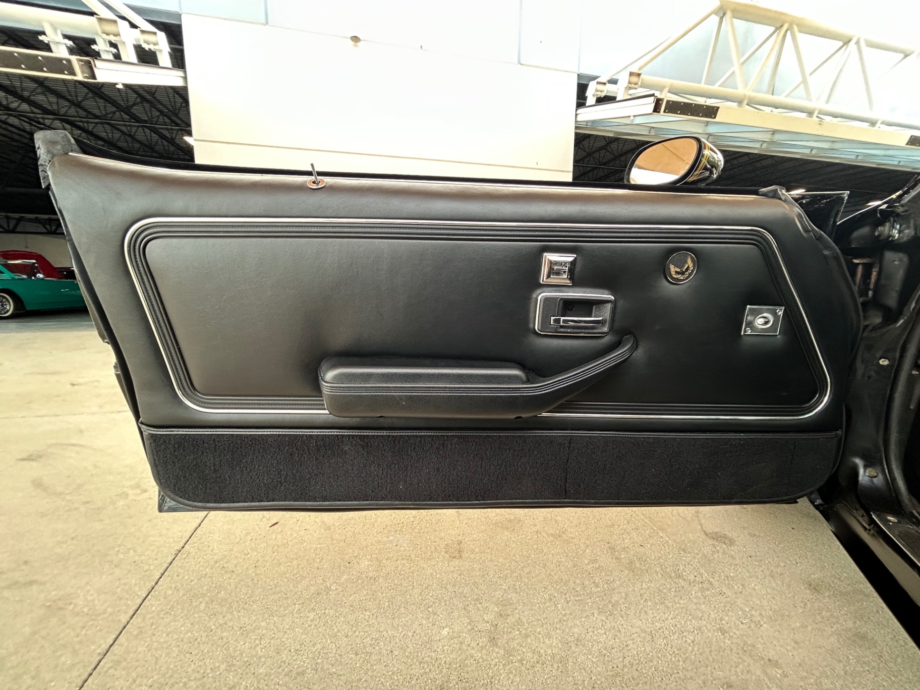 Vehicle photo 41