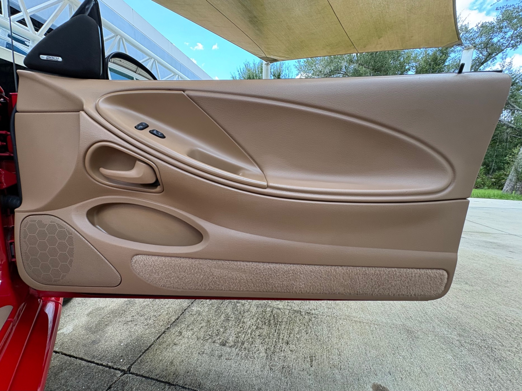 Vehicle photo 41
