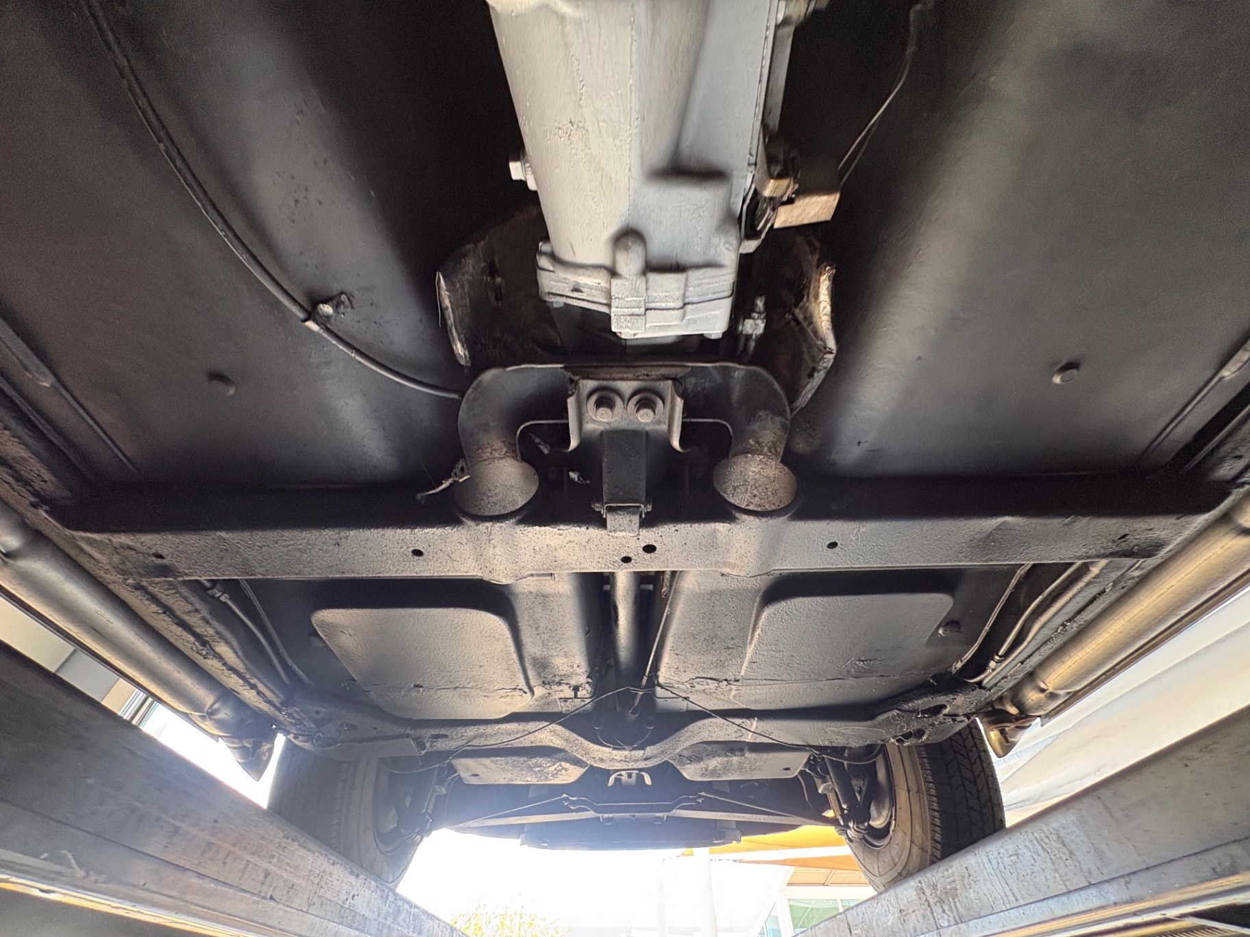 Vehicle photo 65