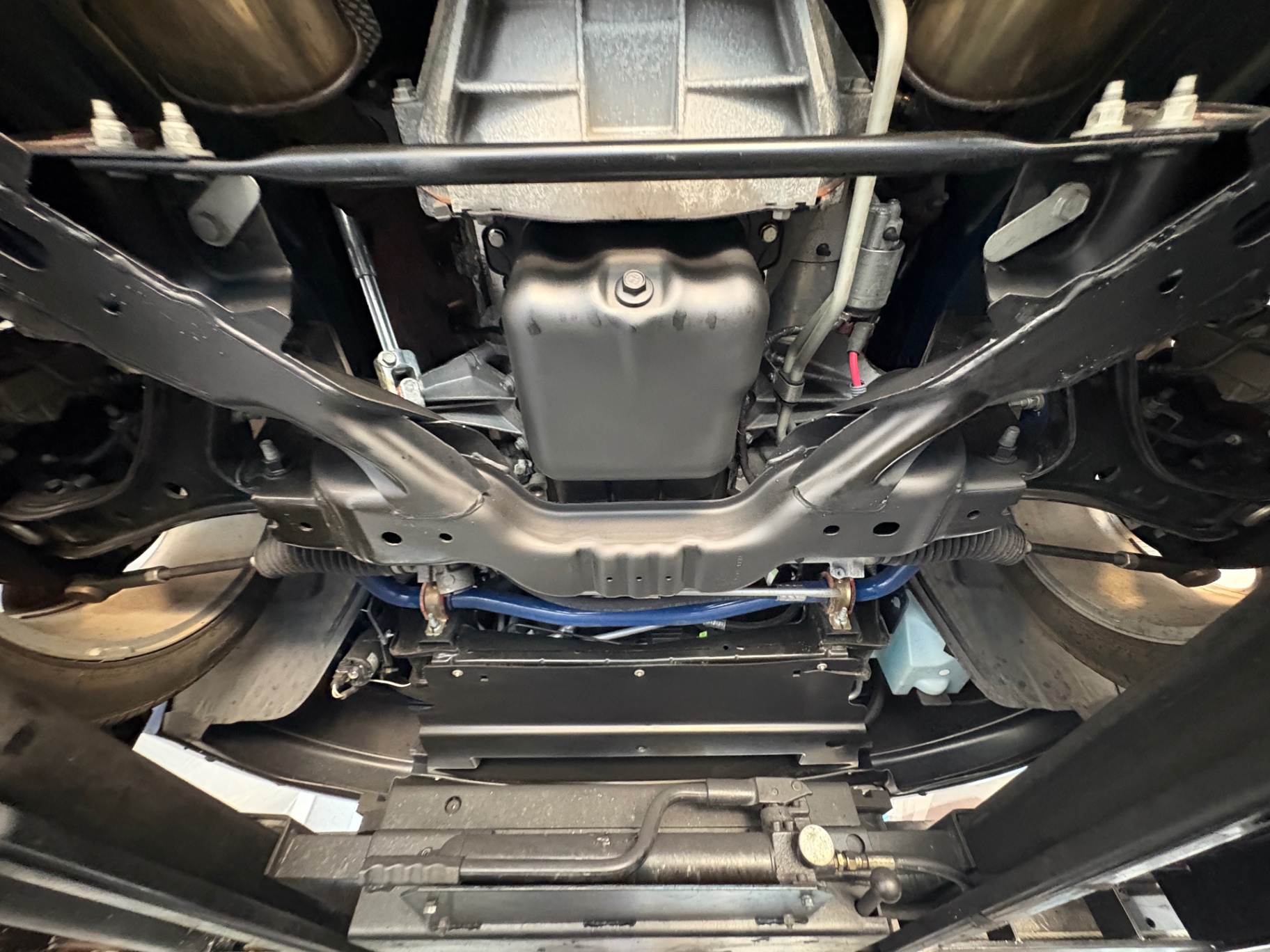 Vehicle photo 59