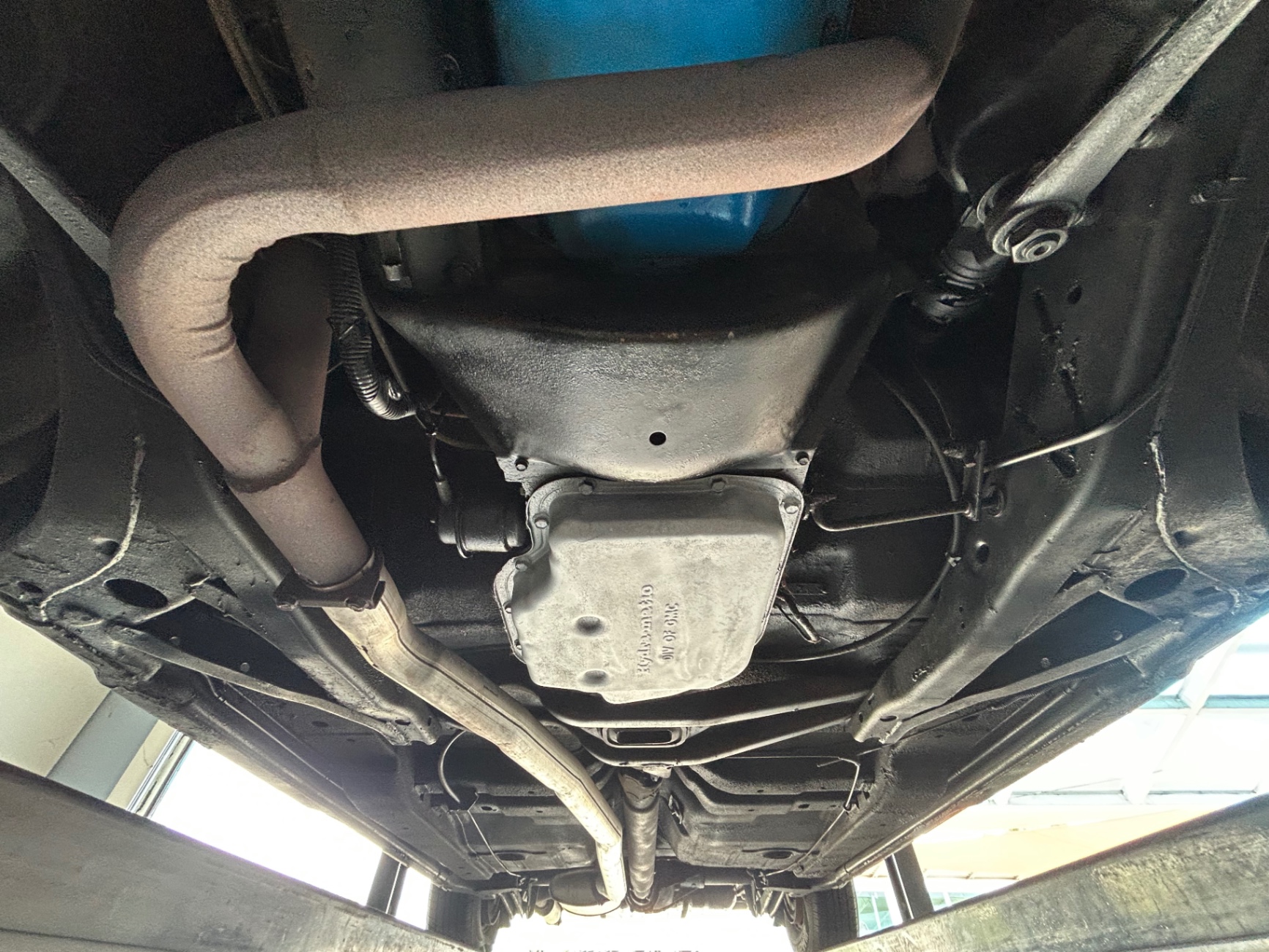 Vehicle photo 52