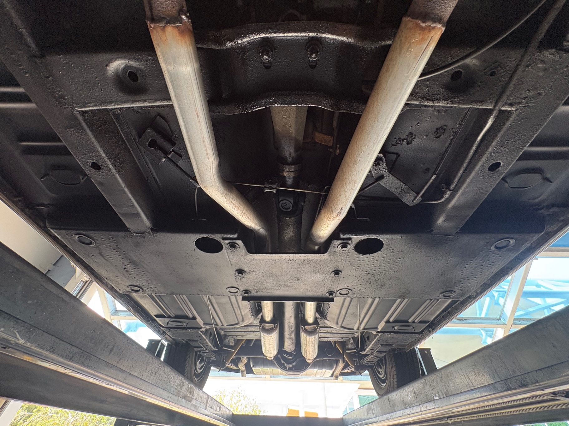 Vehicle photo 61