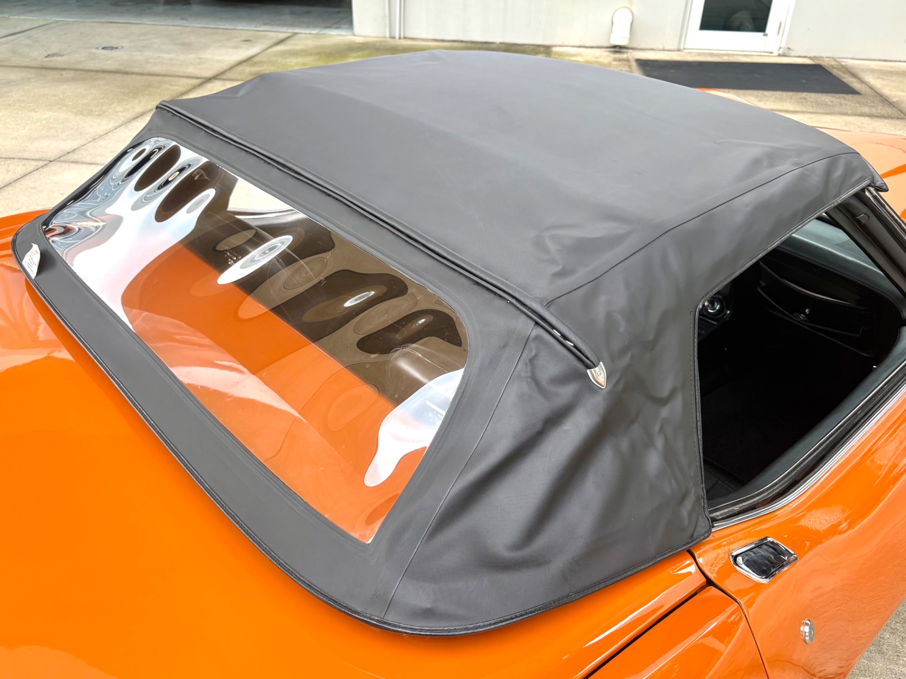 Vehicle photo 26