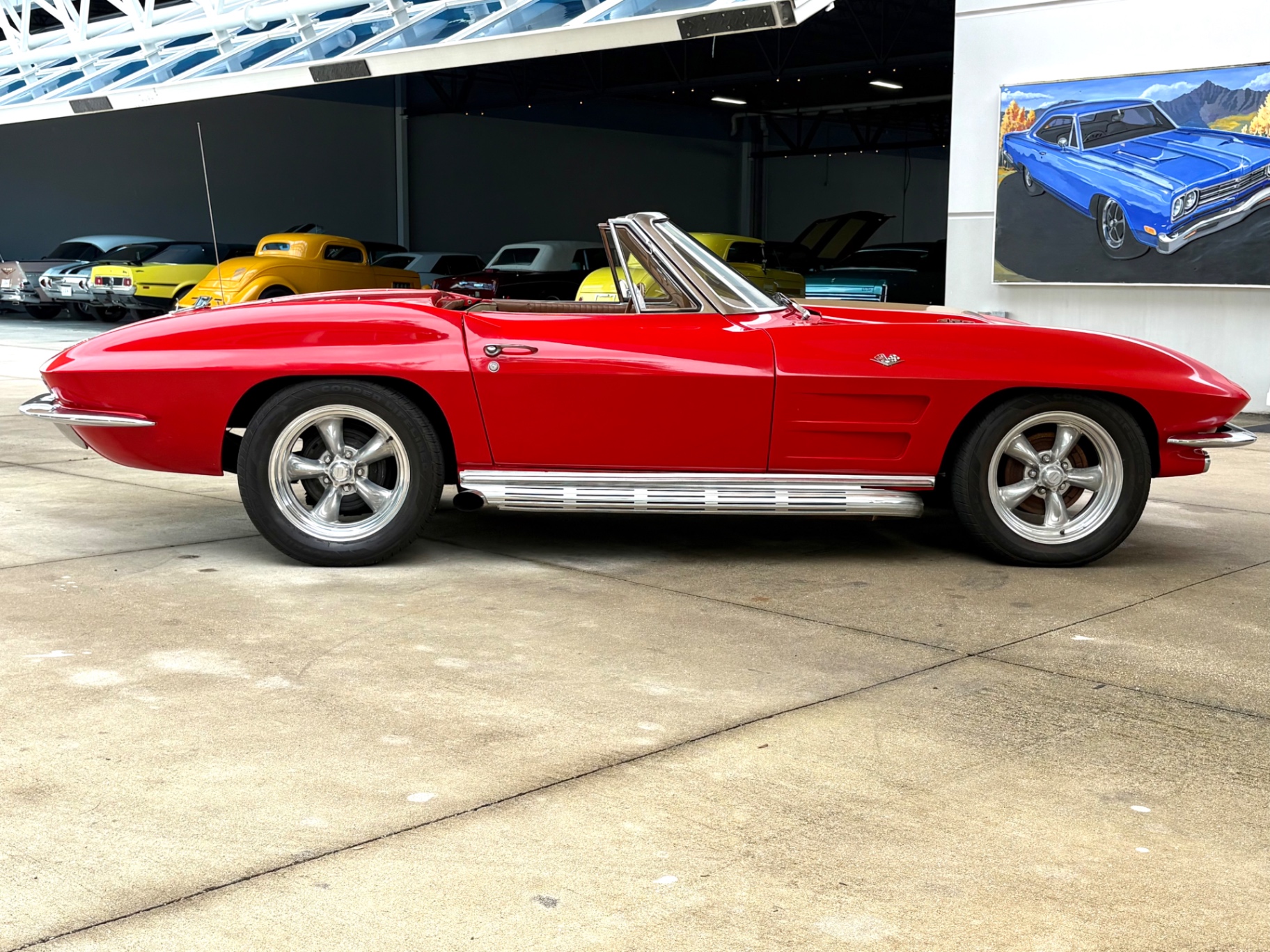 Vehicle photo 5