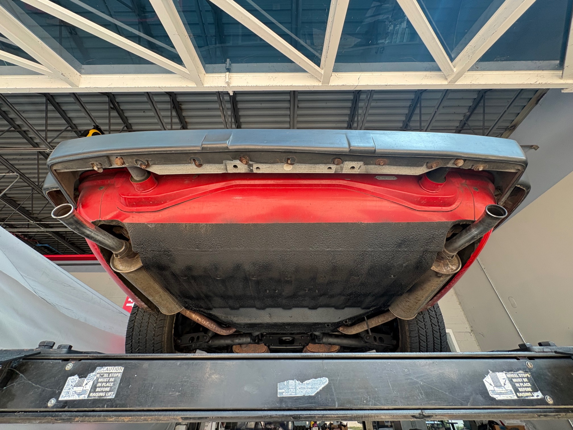 Vehicle photo 45