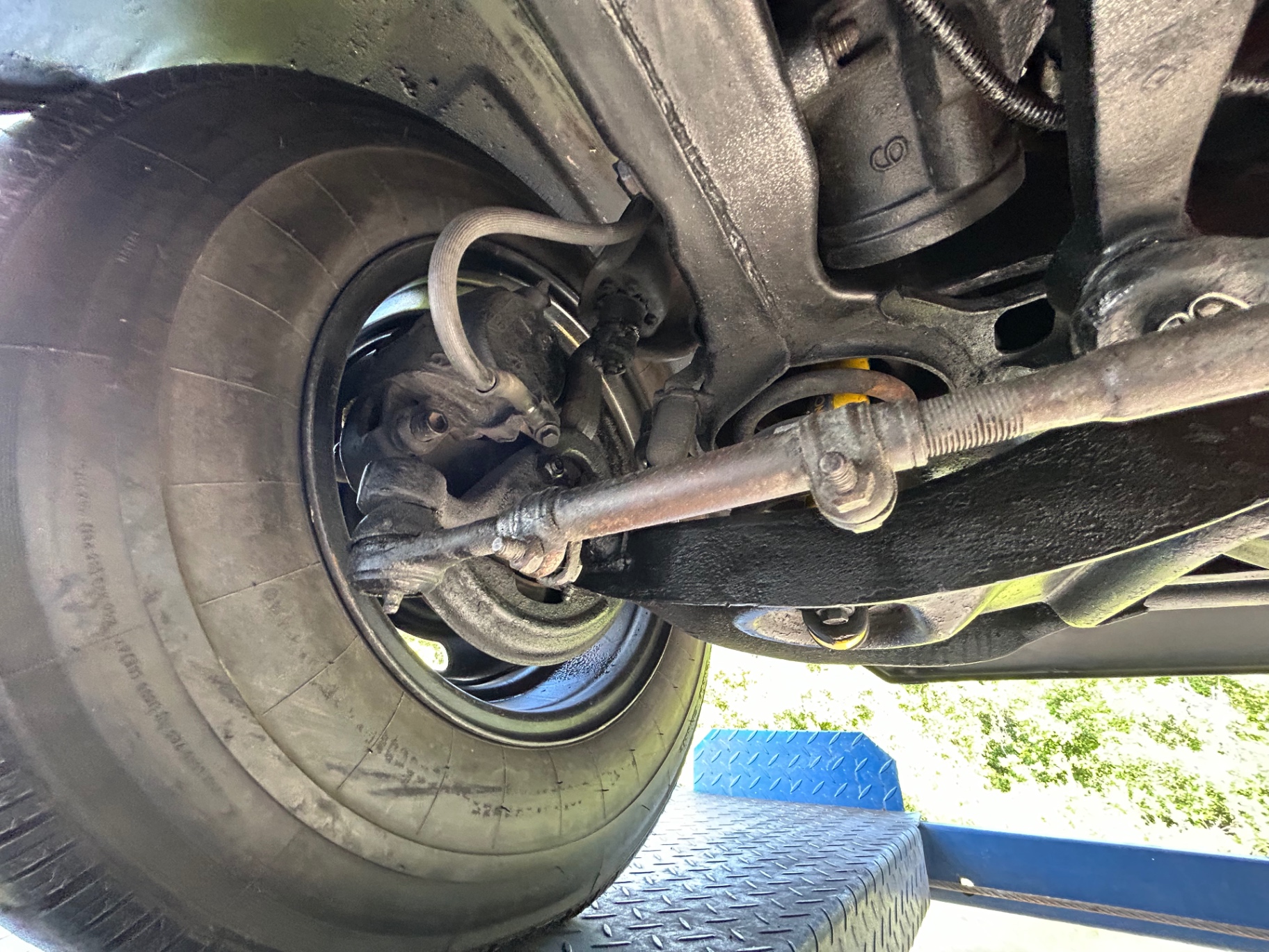 Vehicle photo 38
