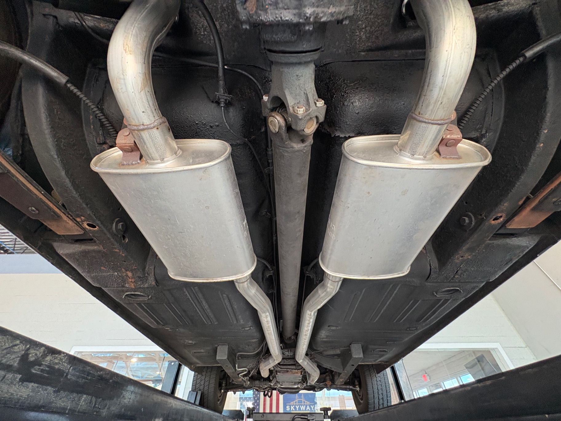 Vehicle photo 49