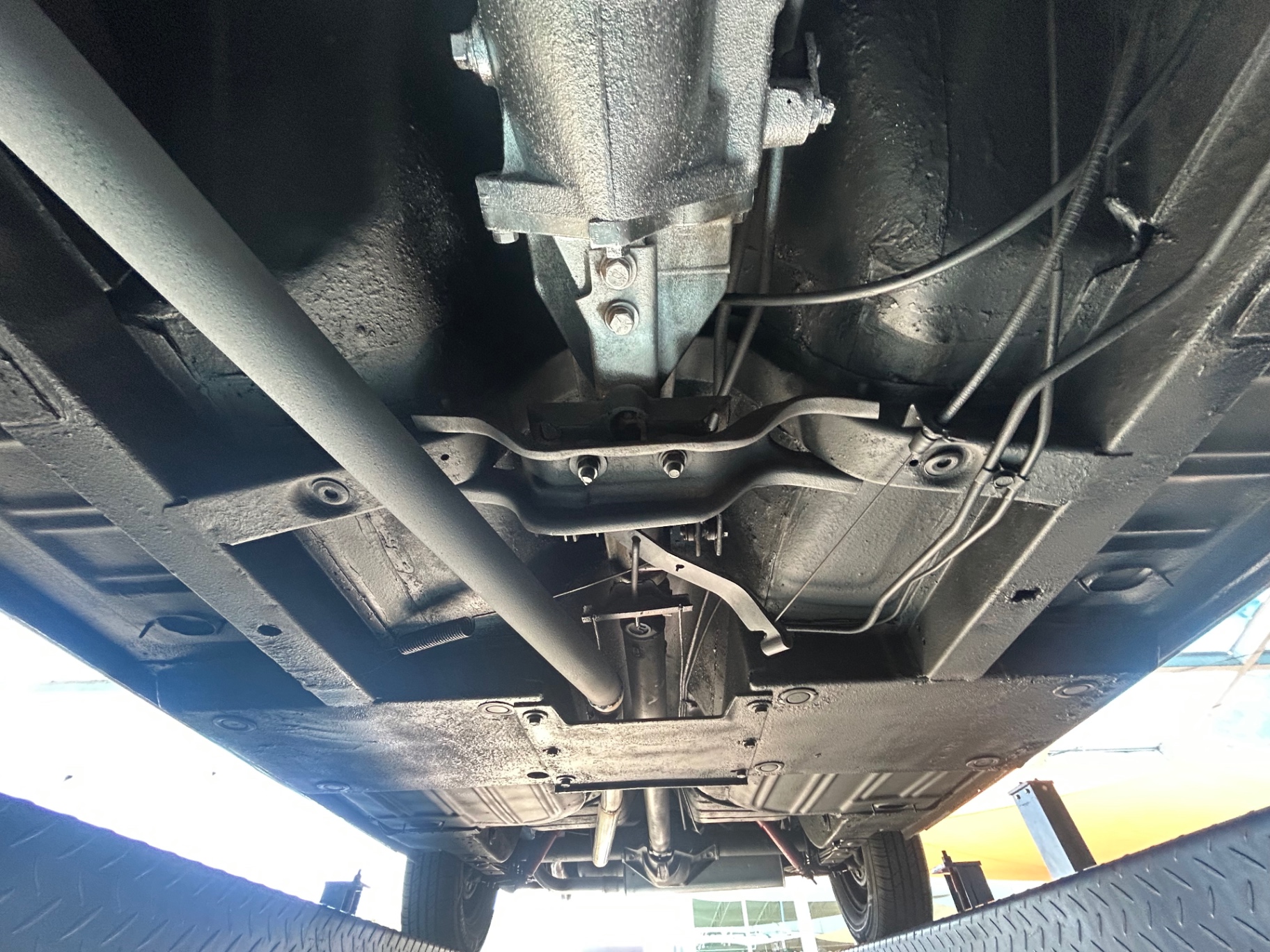 Vehicle photo 40