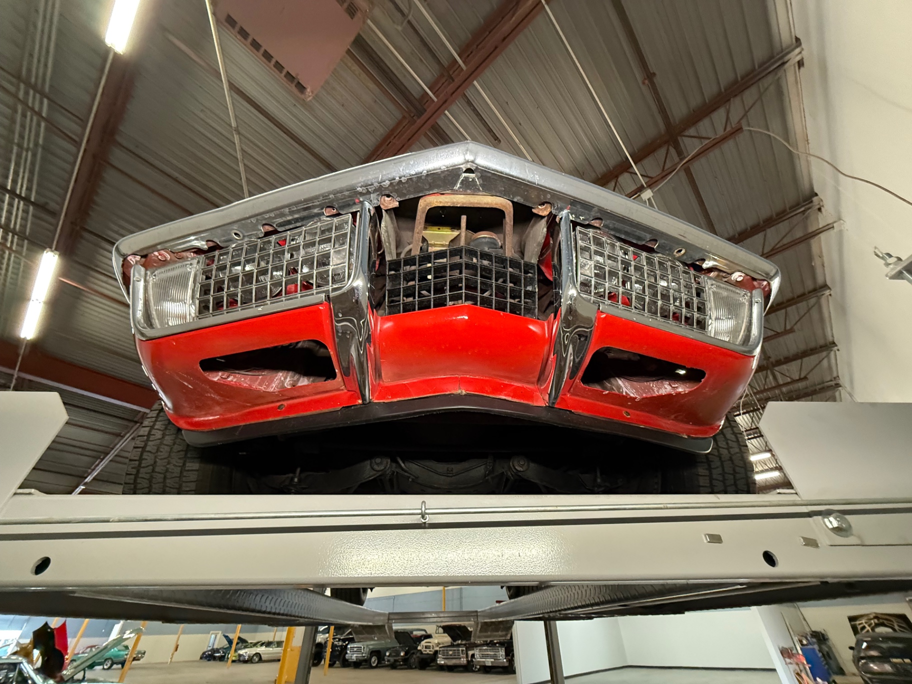 Vehicle photo 52