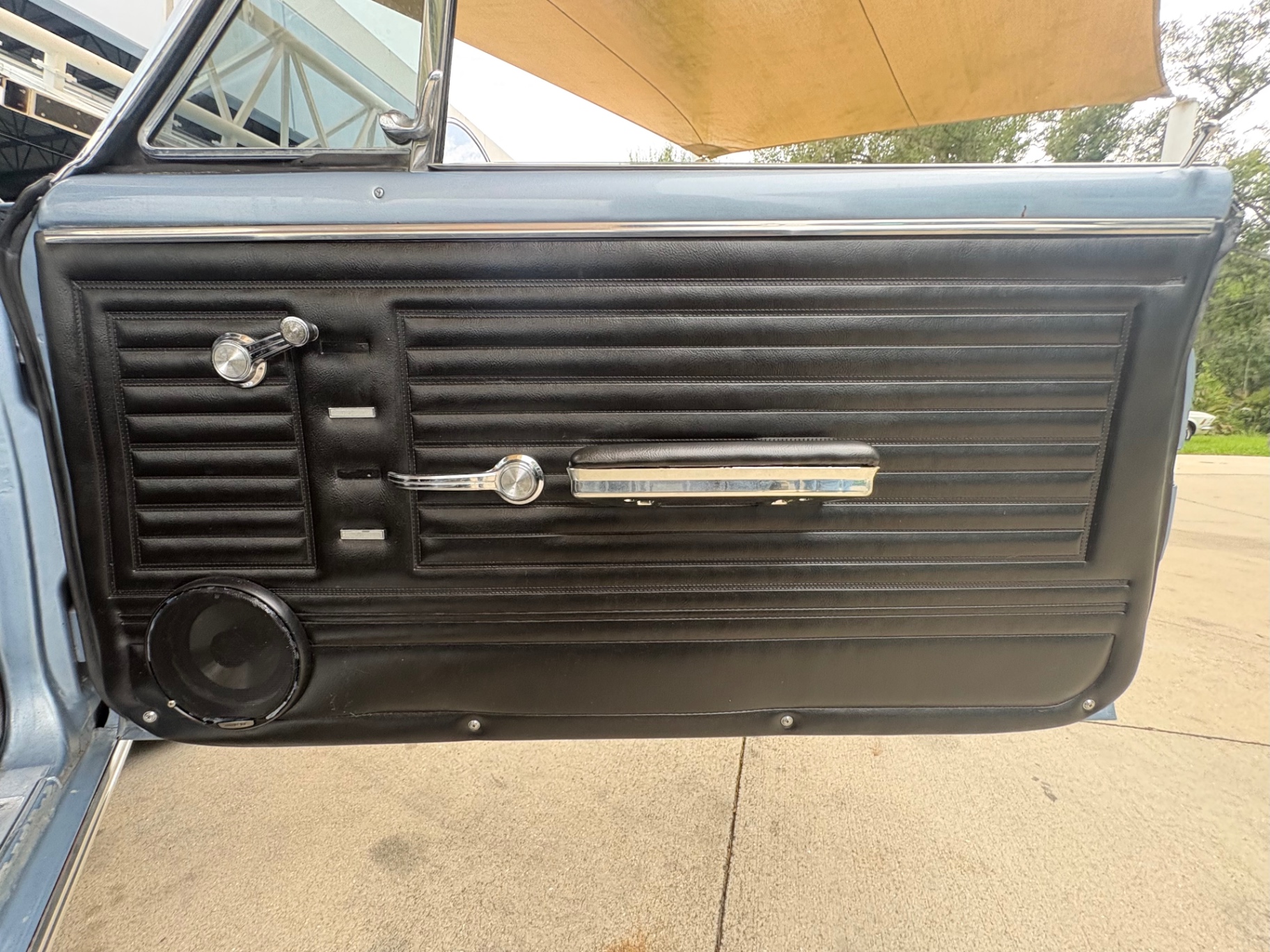 Vehicle photo 40