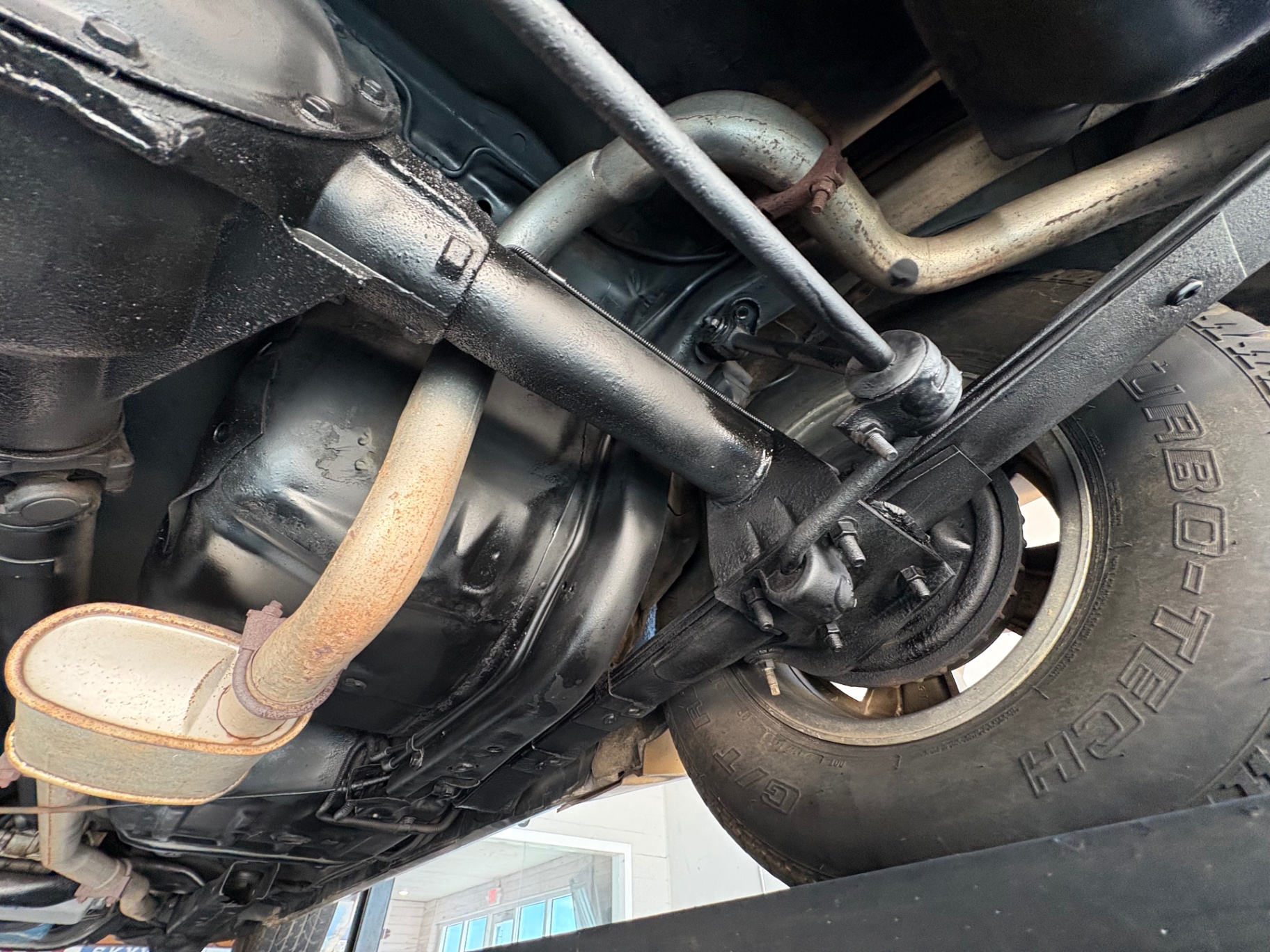 Vehicle photo 31