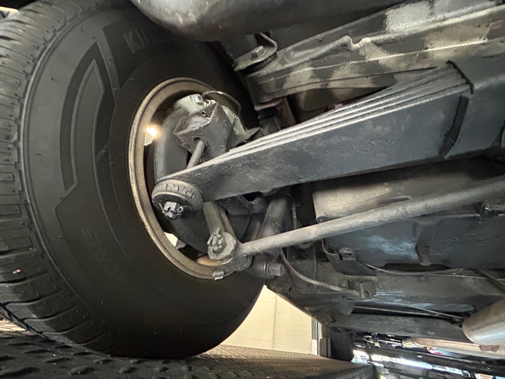 Vehicle photo 43