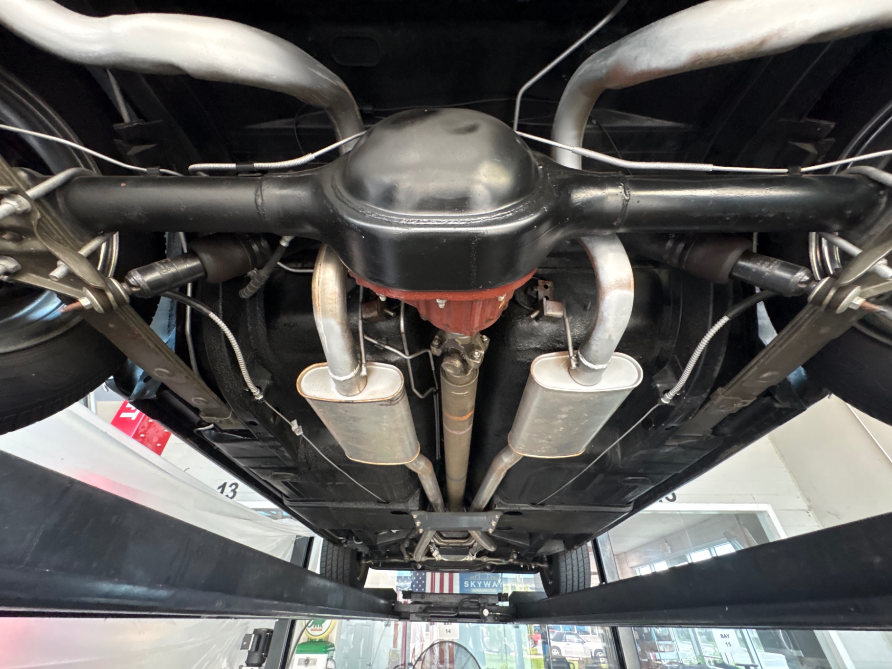 Vehicle photo 49