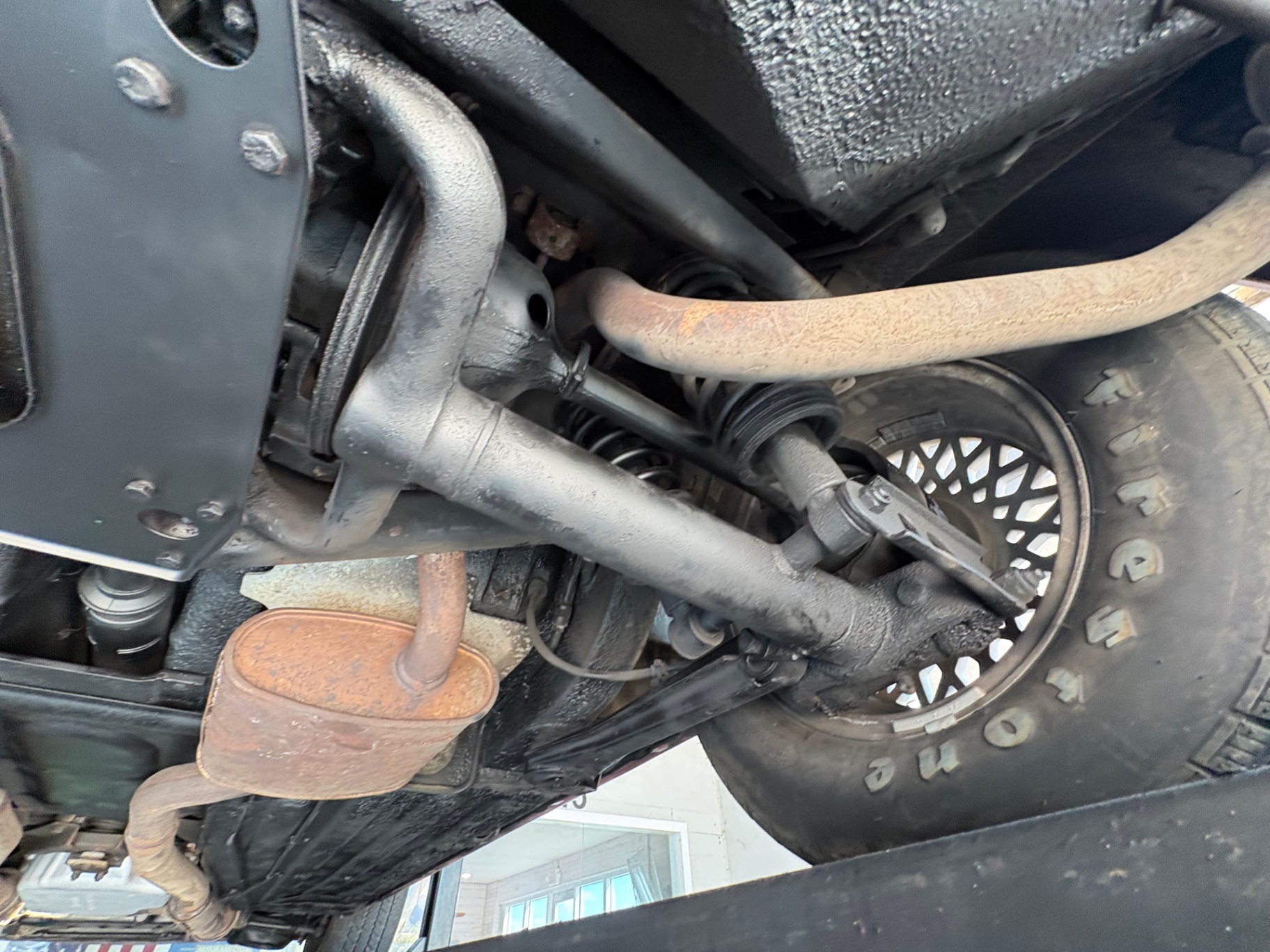 Vehicle photo 48