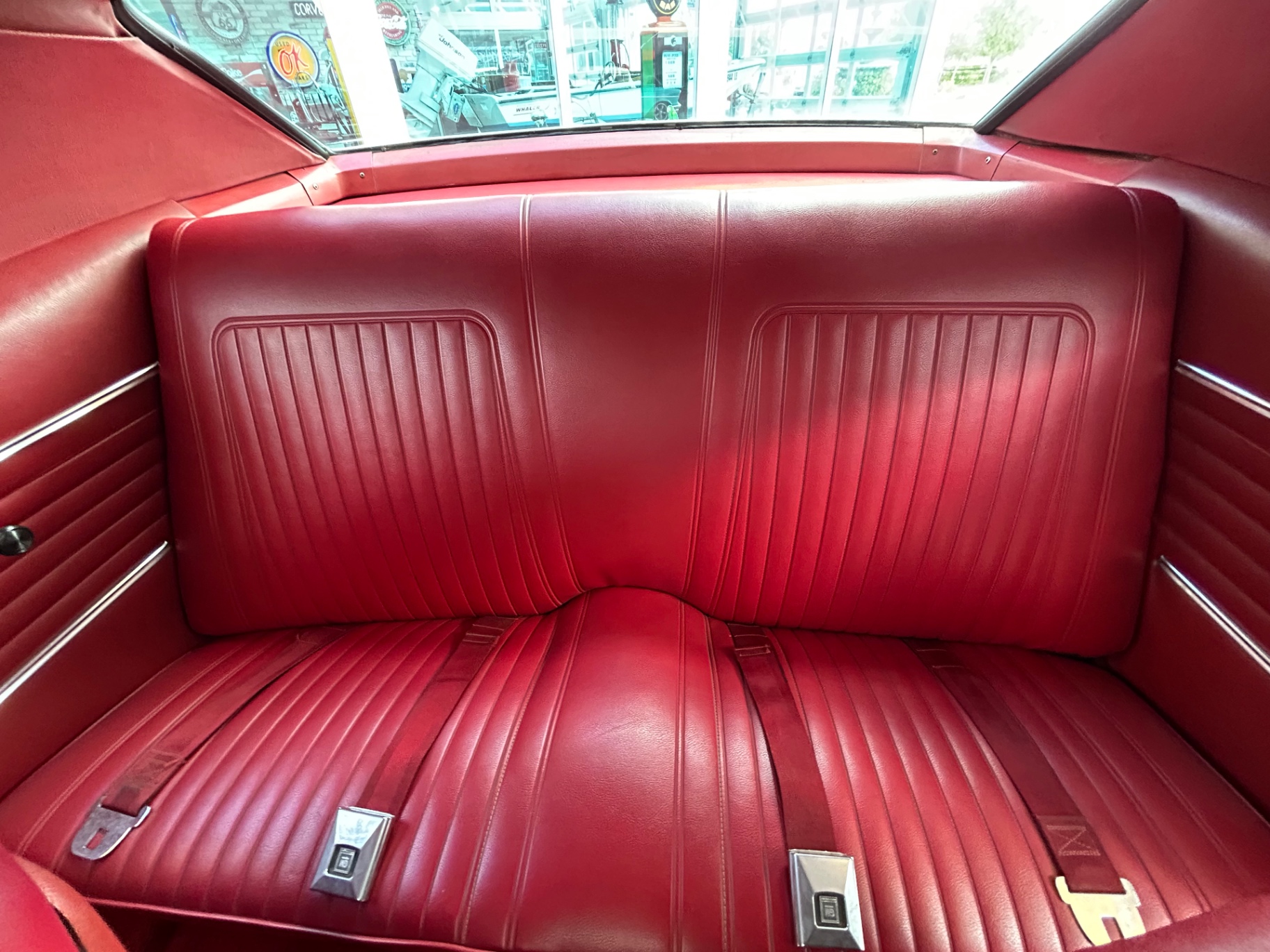 Vehicle photo 36