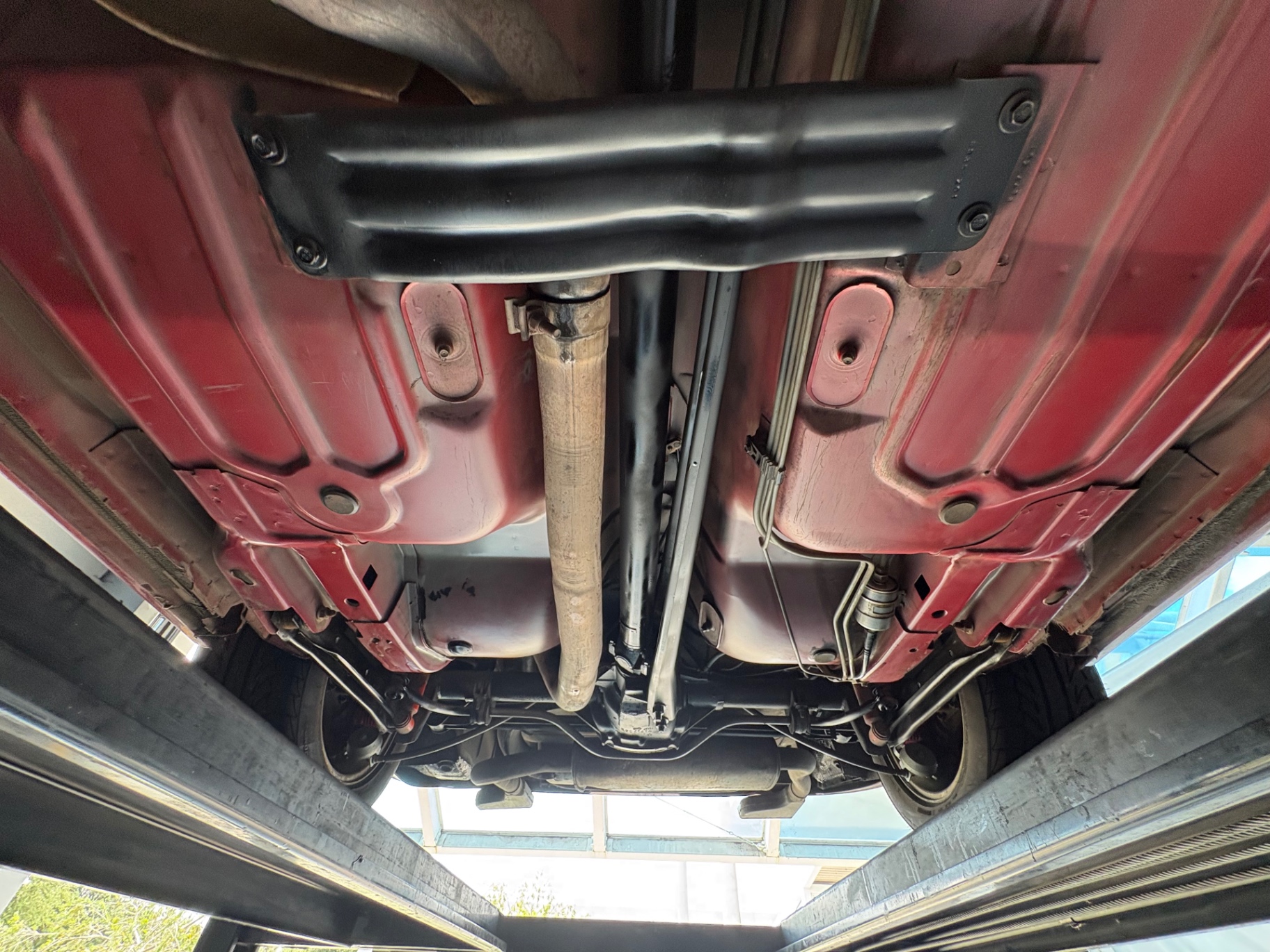 Vehicle photo 56