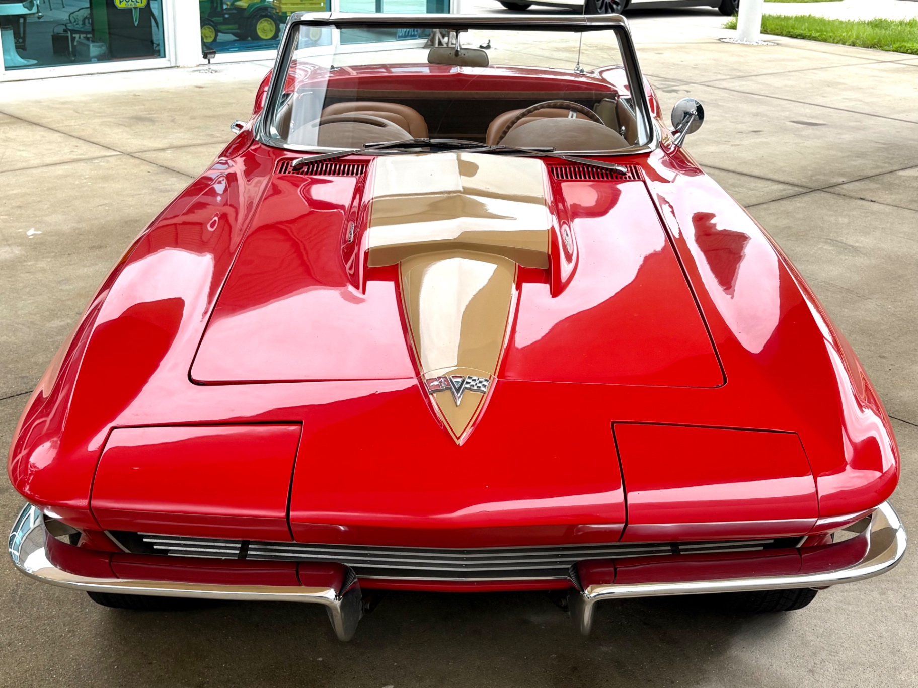 Vehicle photo 3