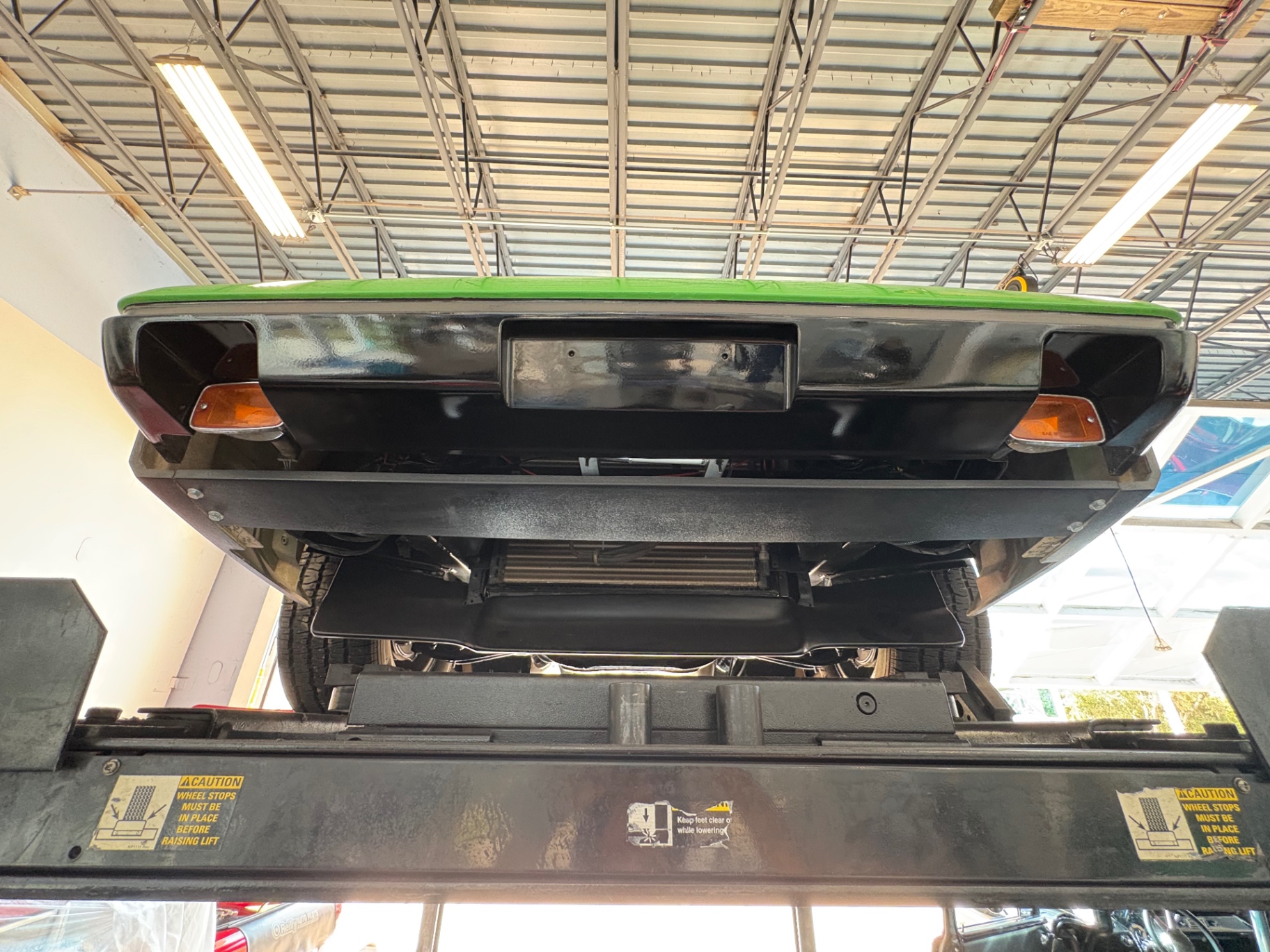Vehicle photo 46
