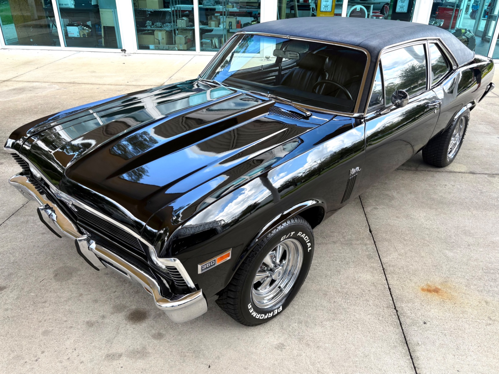 Vehicle photo 20