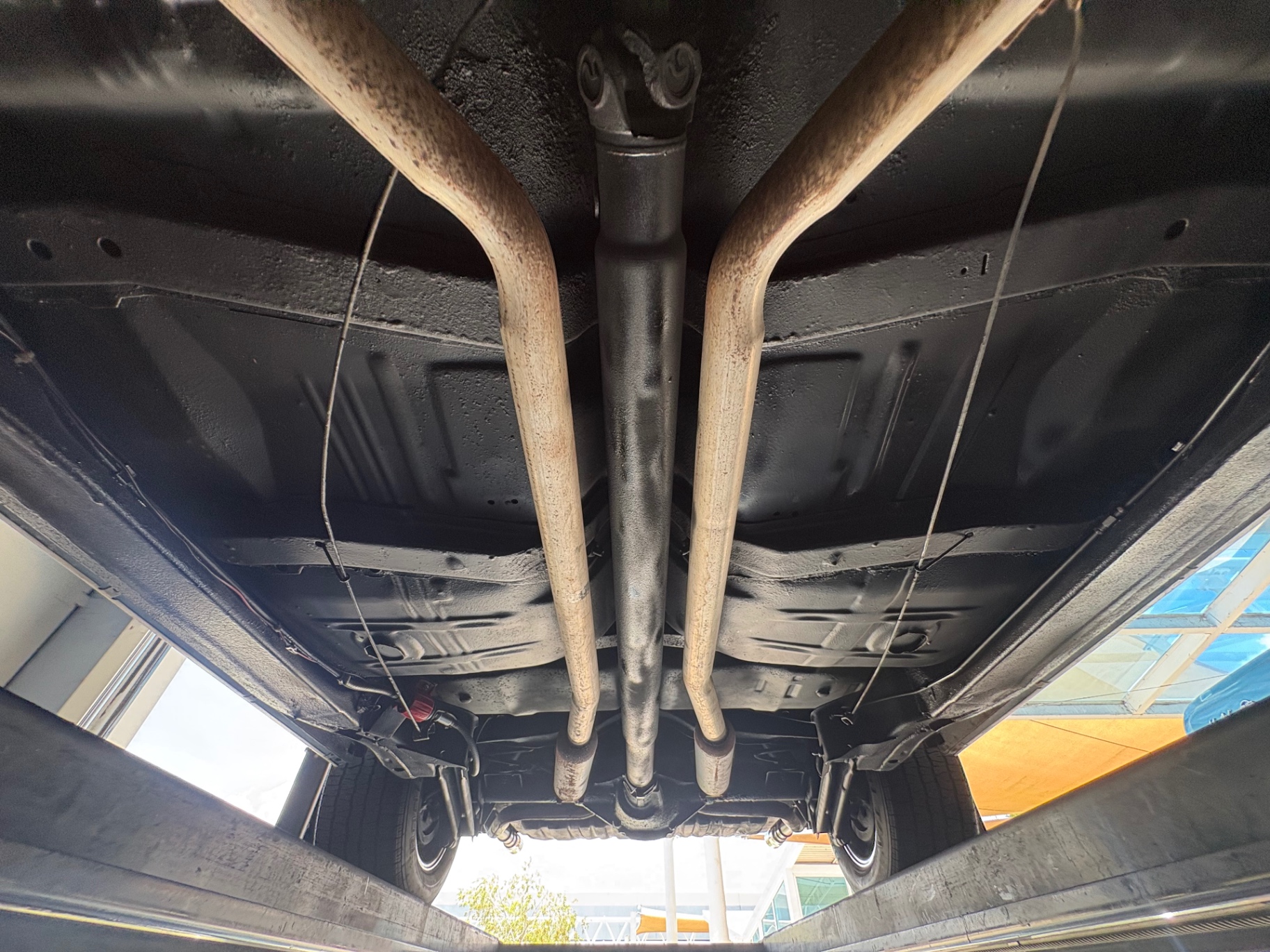 Vehicle photo 57