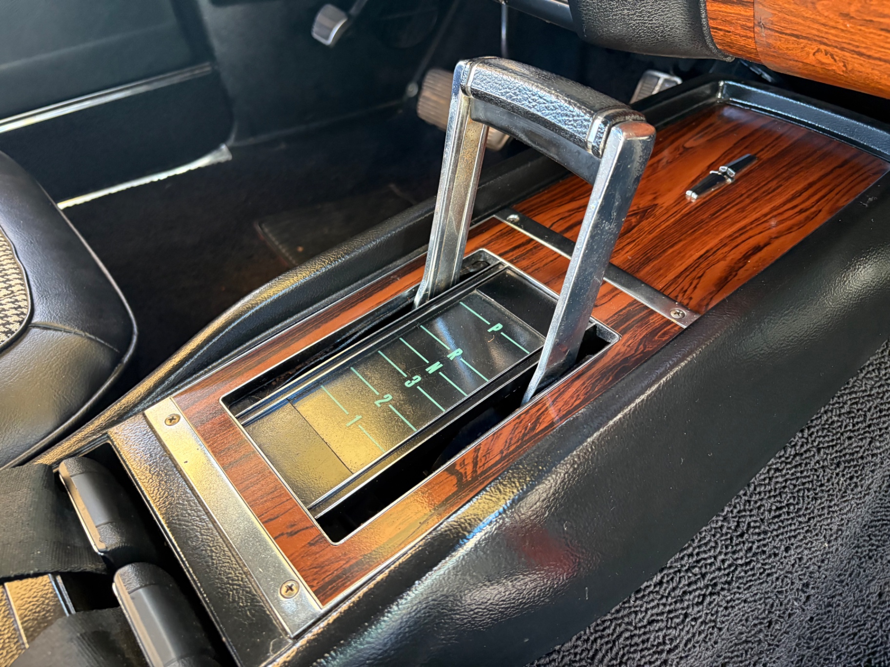 Vehicle photo 42