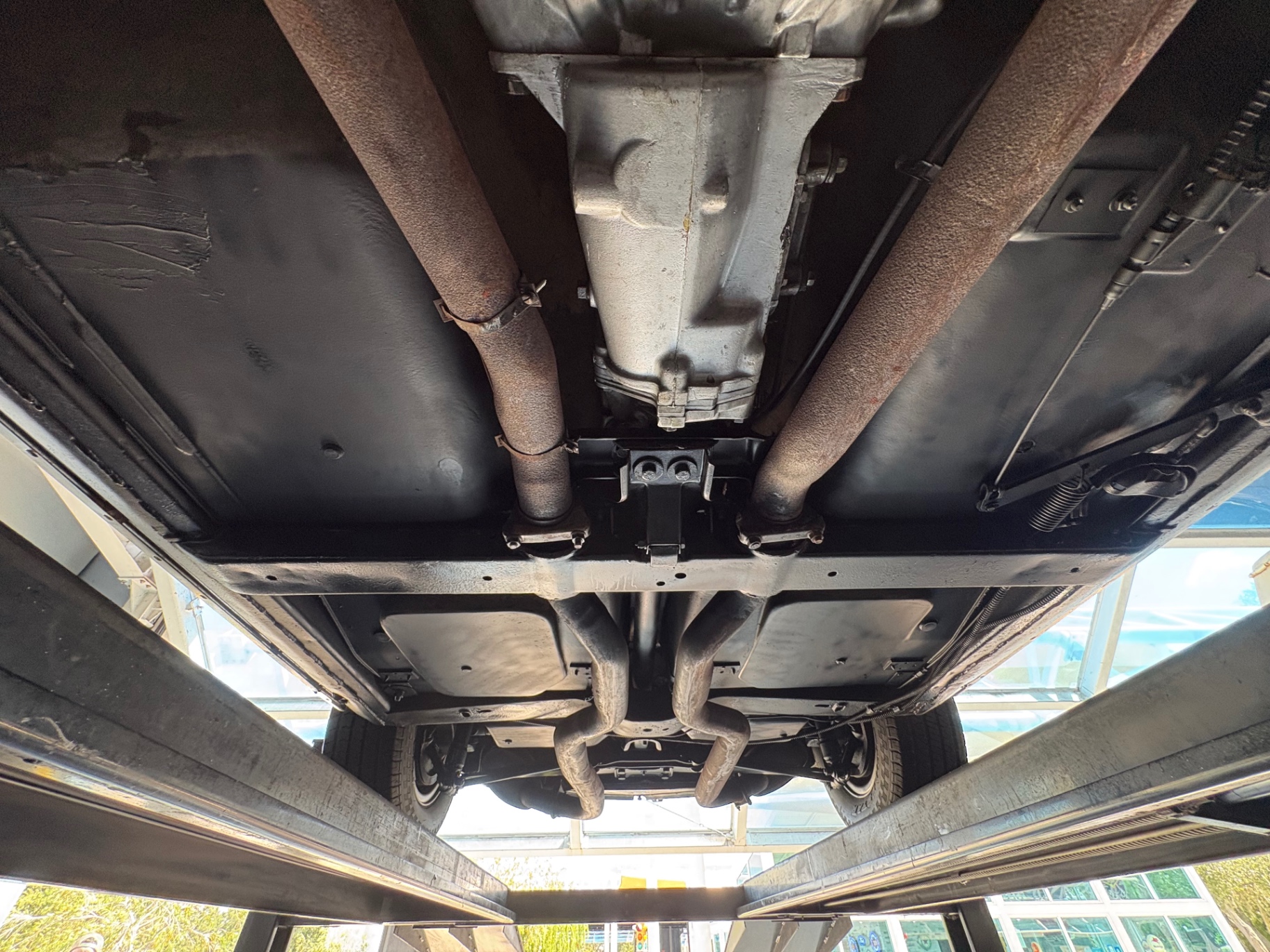 Vehicle photo 66