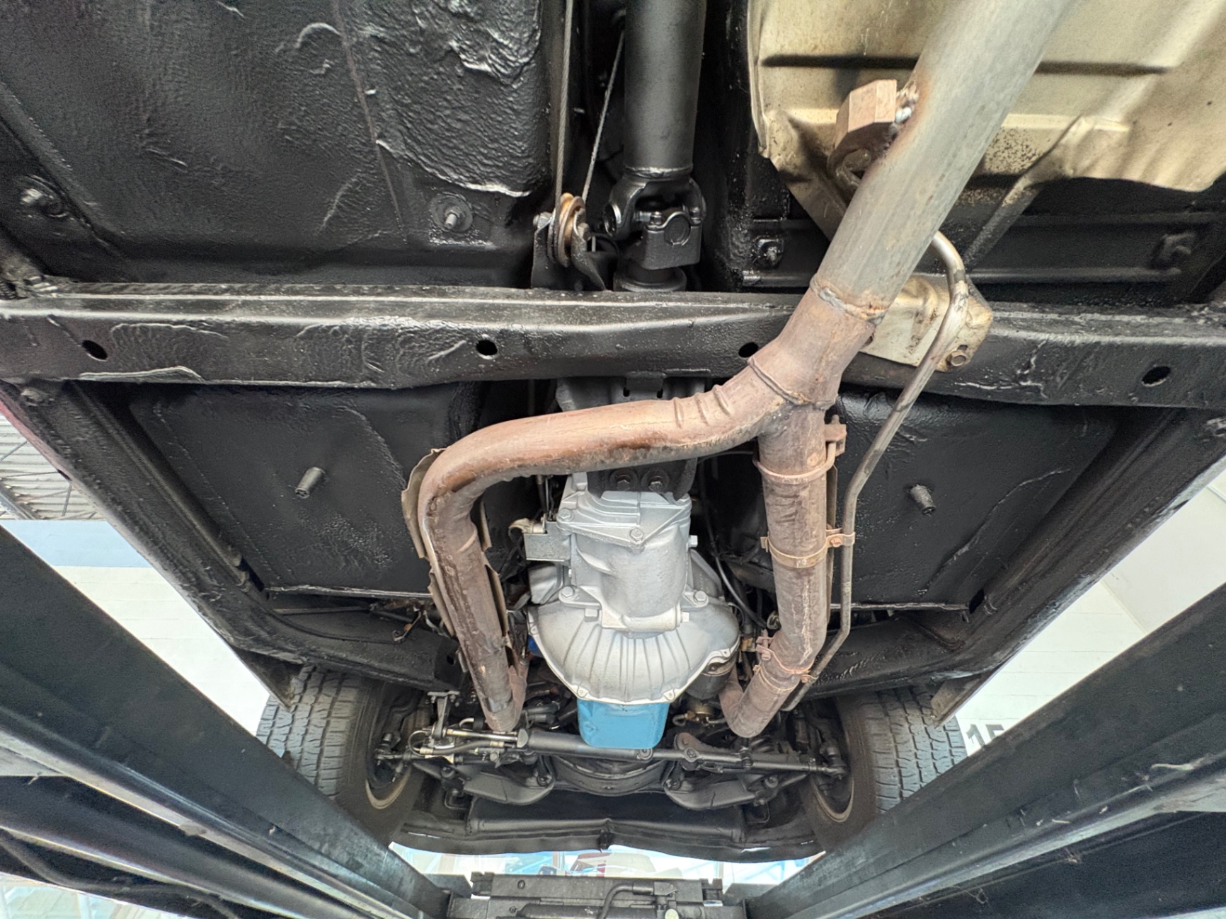 Vehicle photo 48