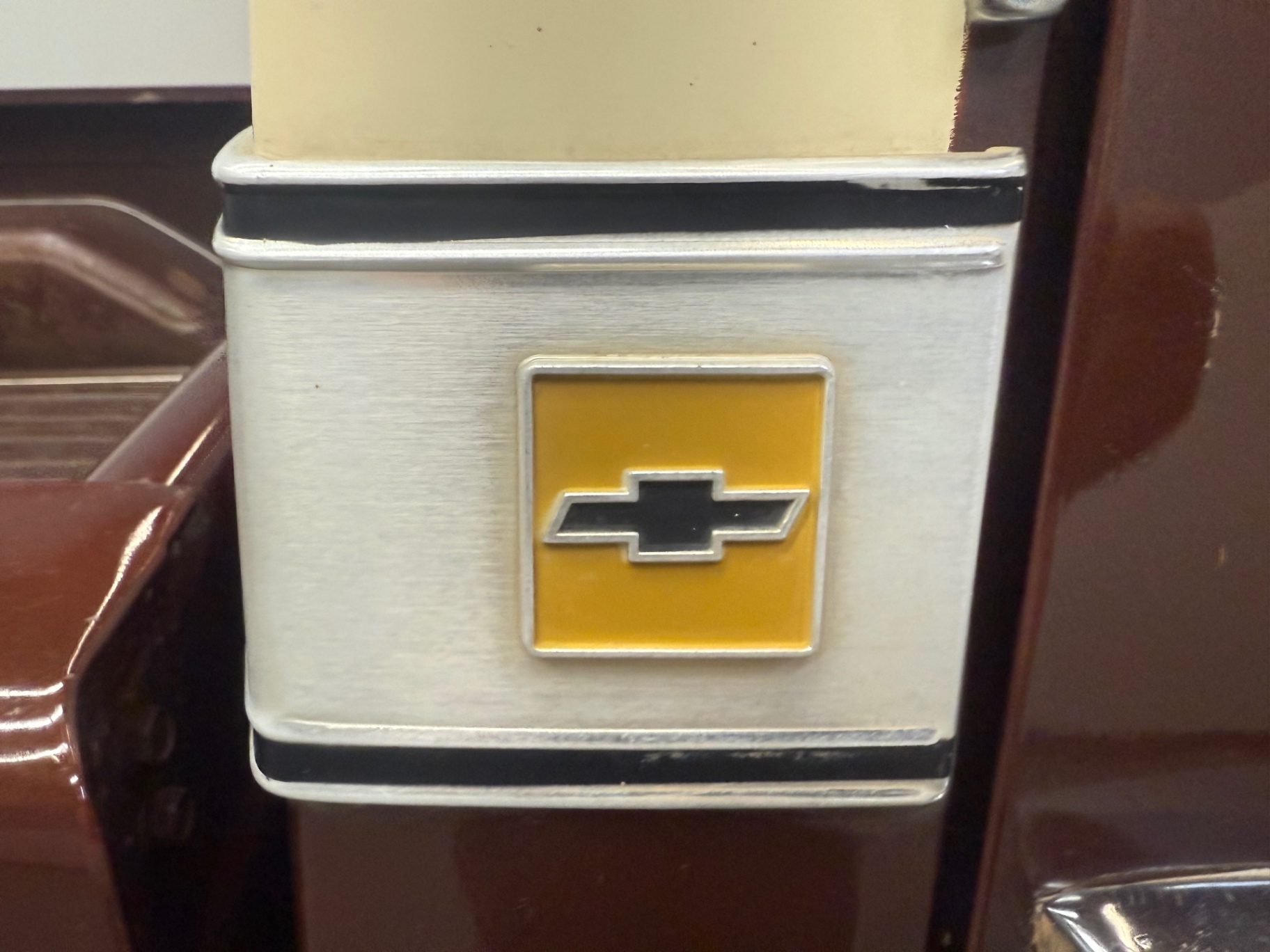 Vehicle photo 14
