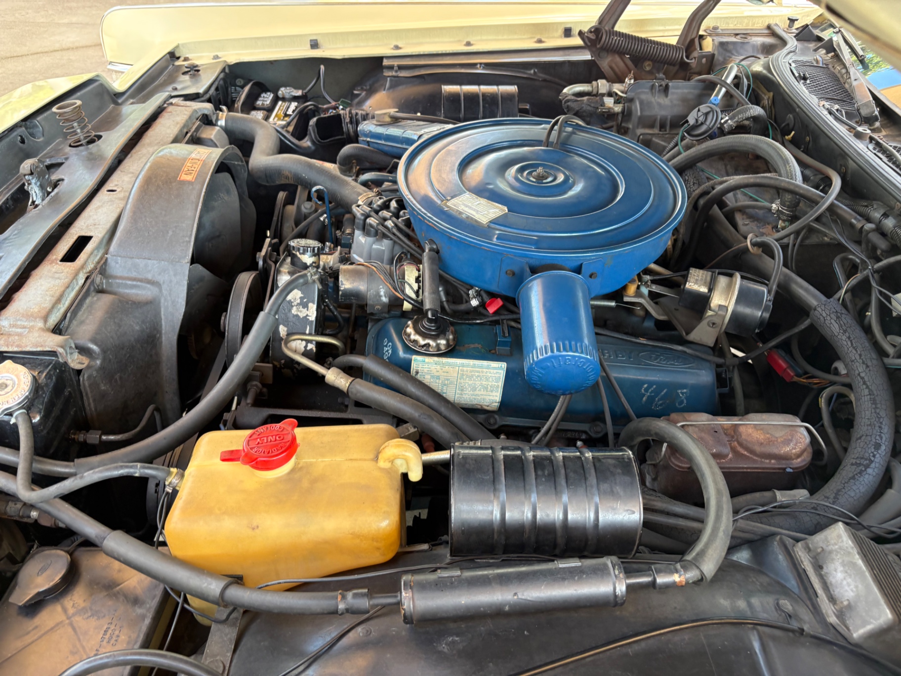 Vehicle photo 29