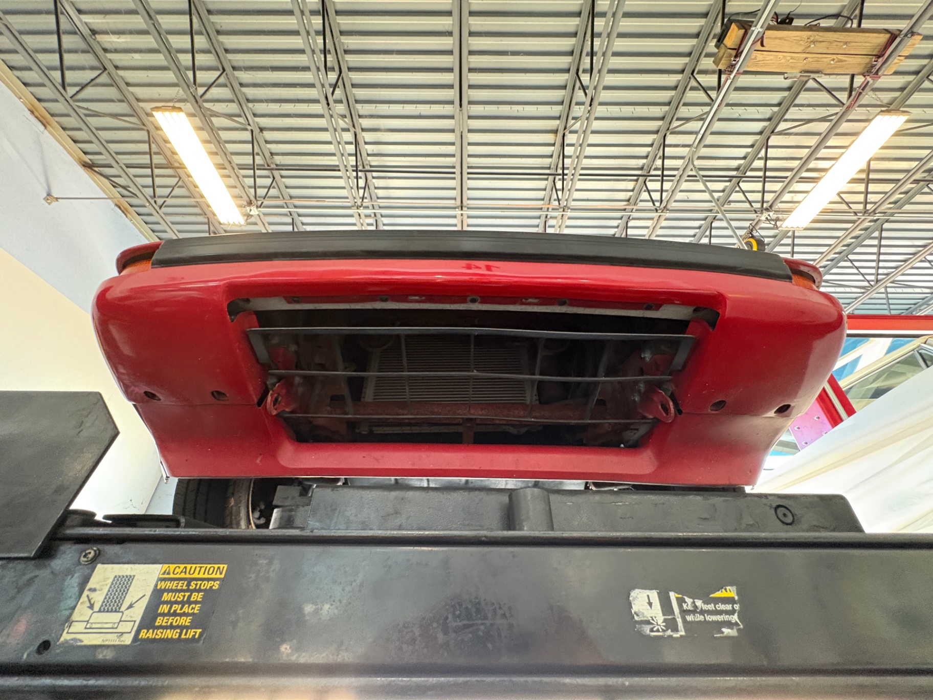 Vehicle photo 54