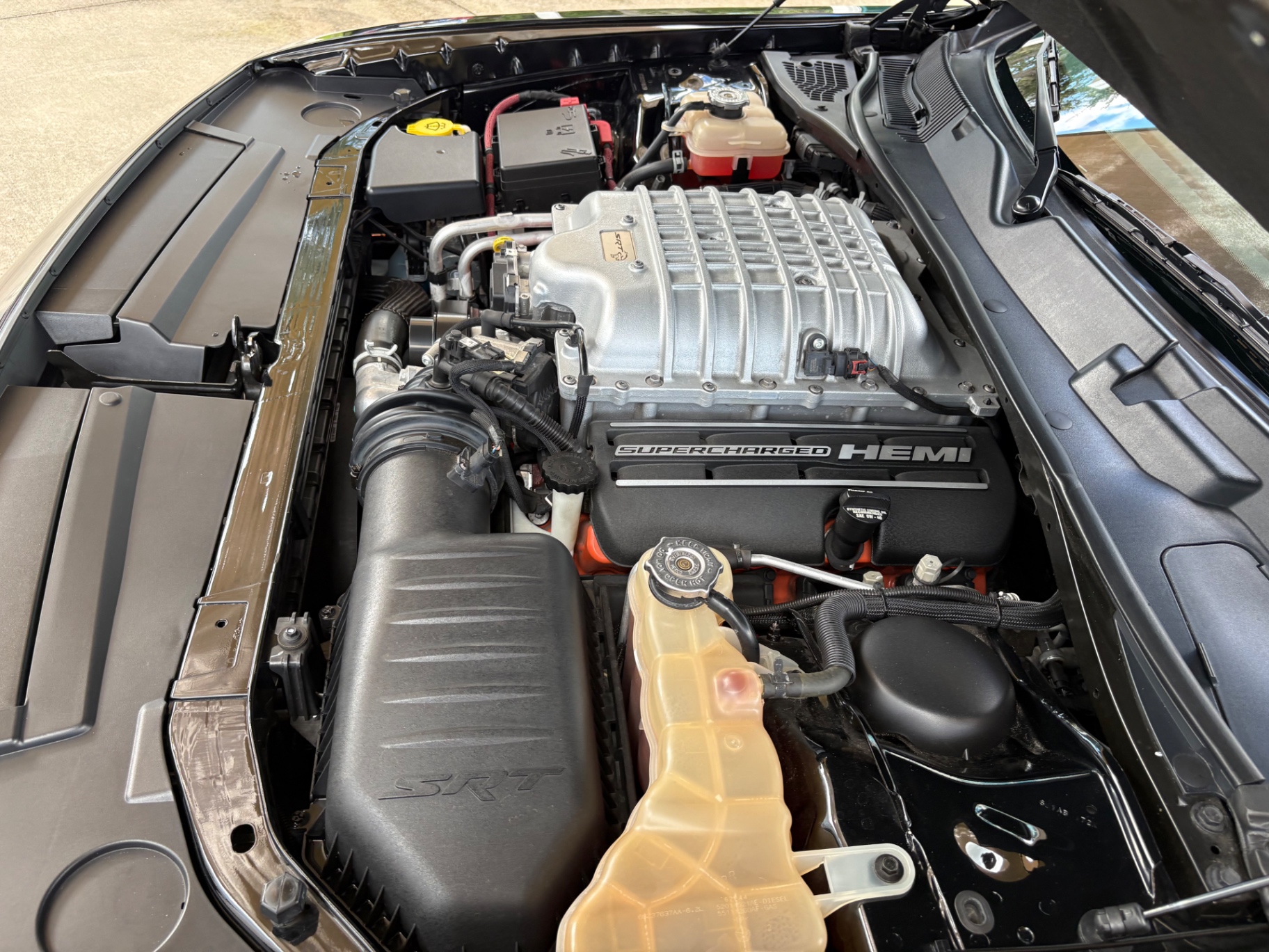 Vehicle photo 29