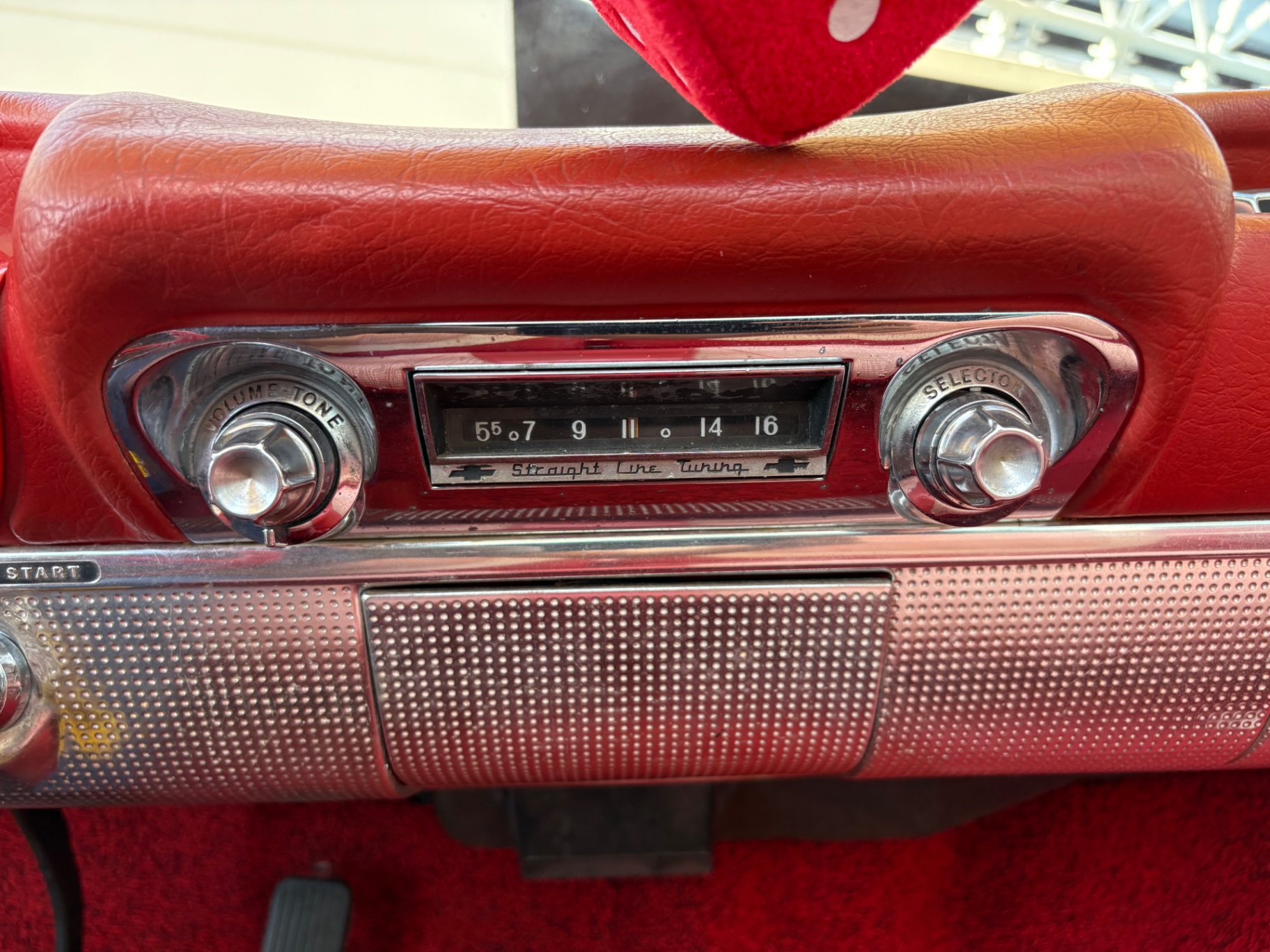 Vehicle photo 44