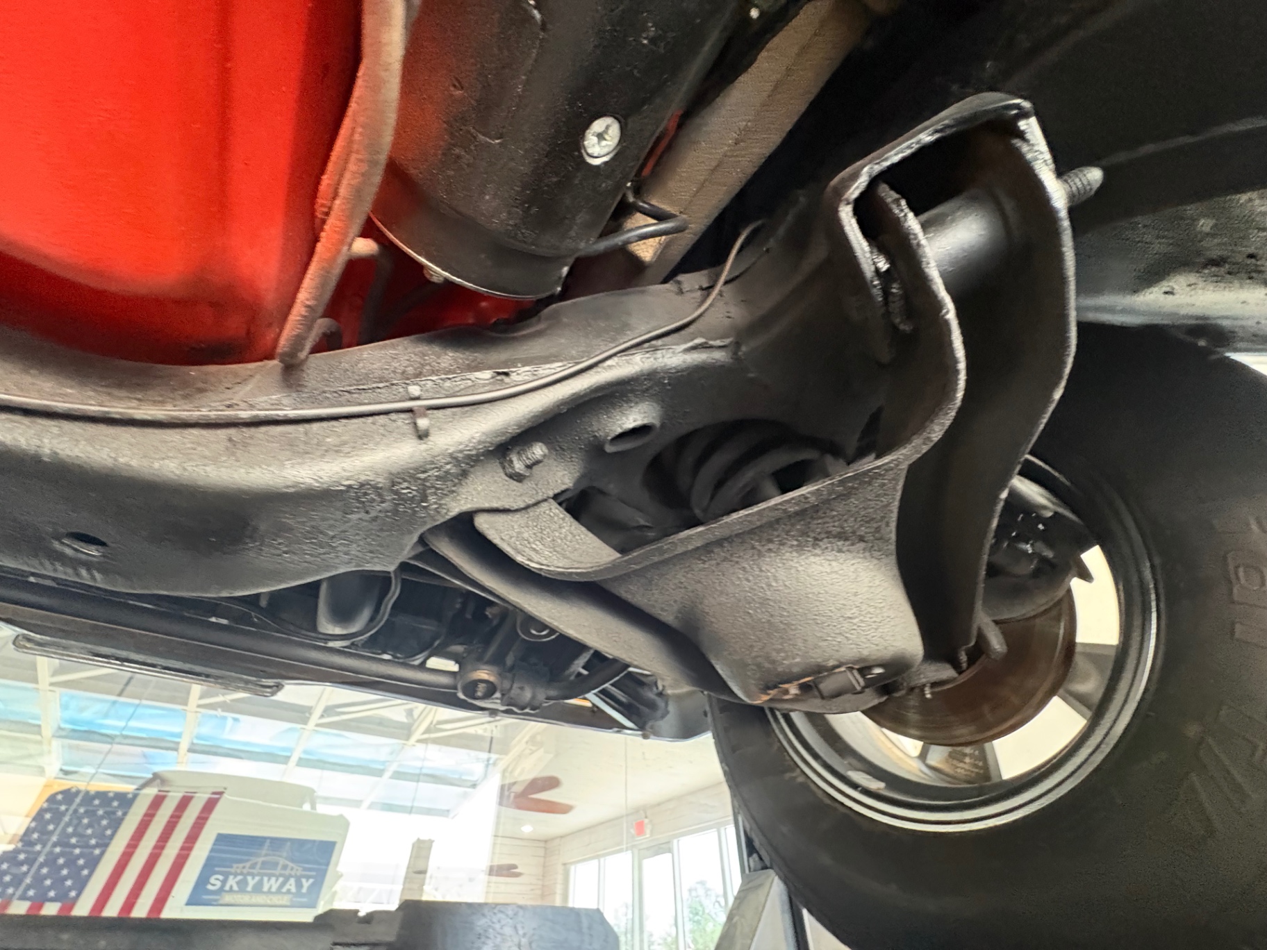 Vehicle photo 54