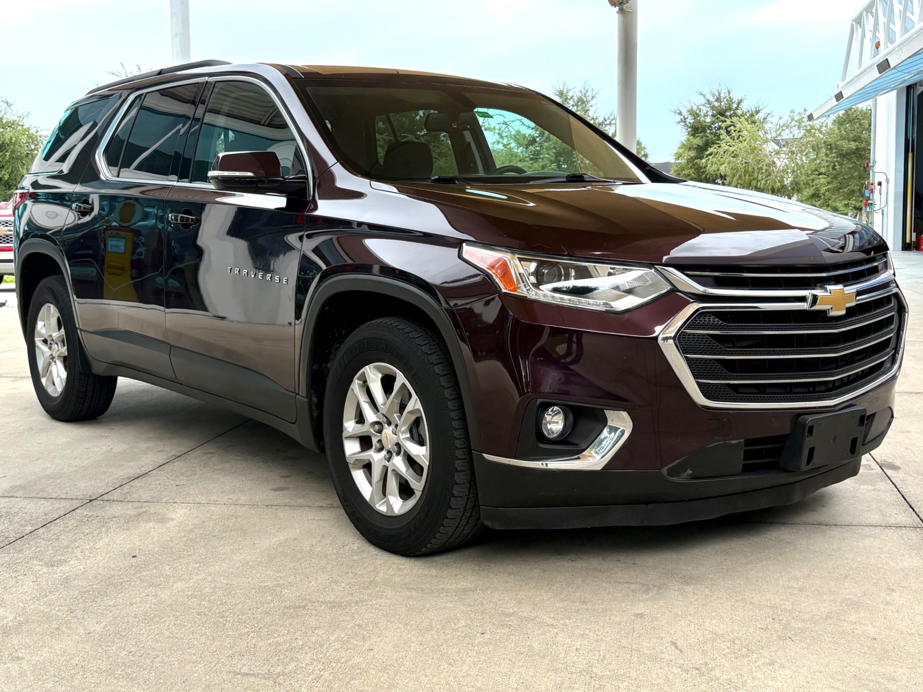 Vehicle photo 4