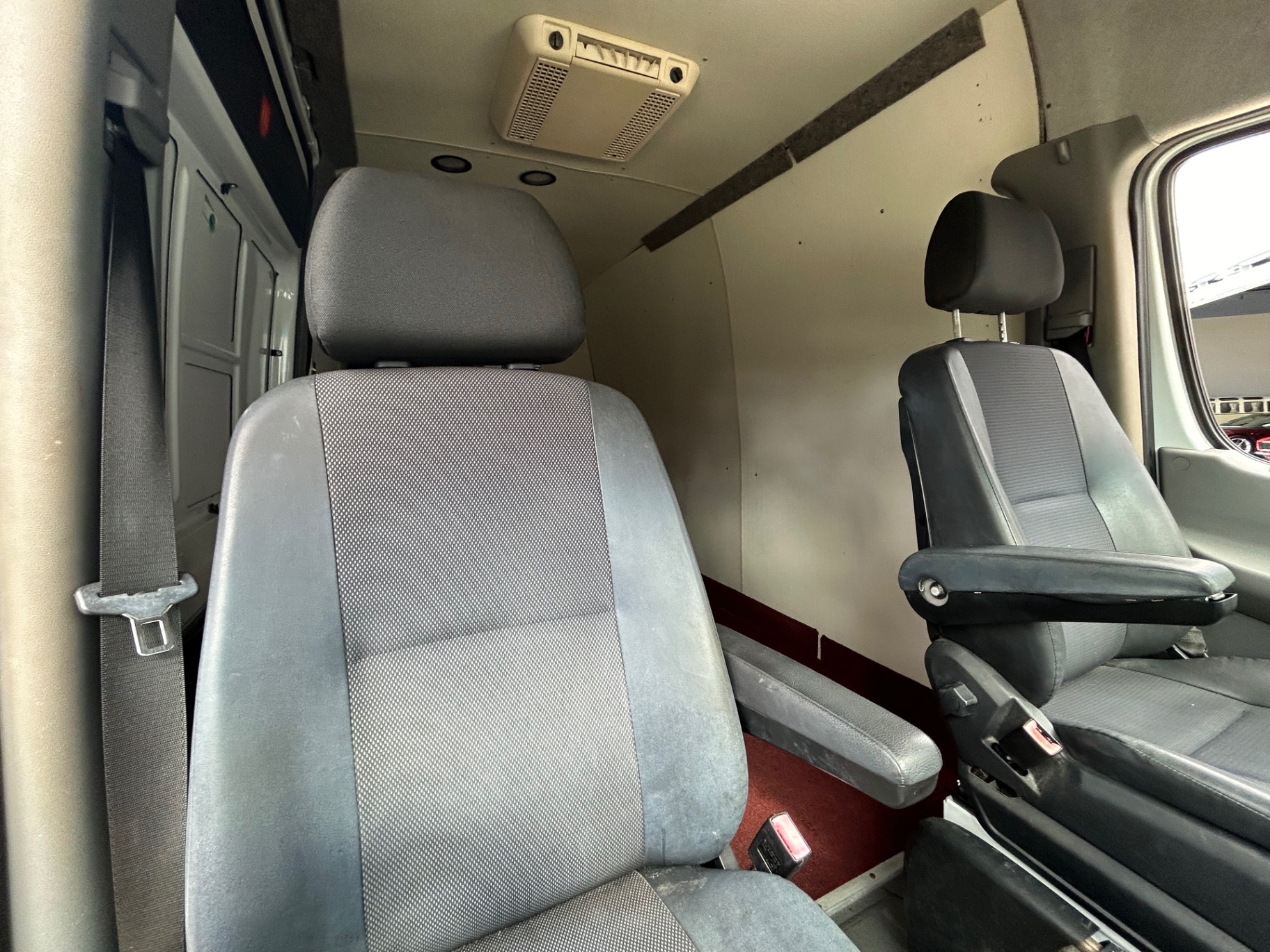 2014 Mercedes-Benz Sprinter Cargo Van Base photo 22