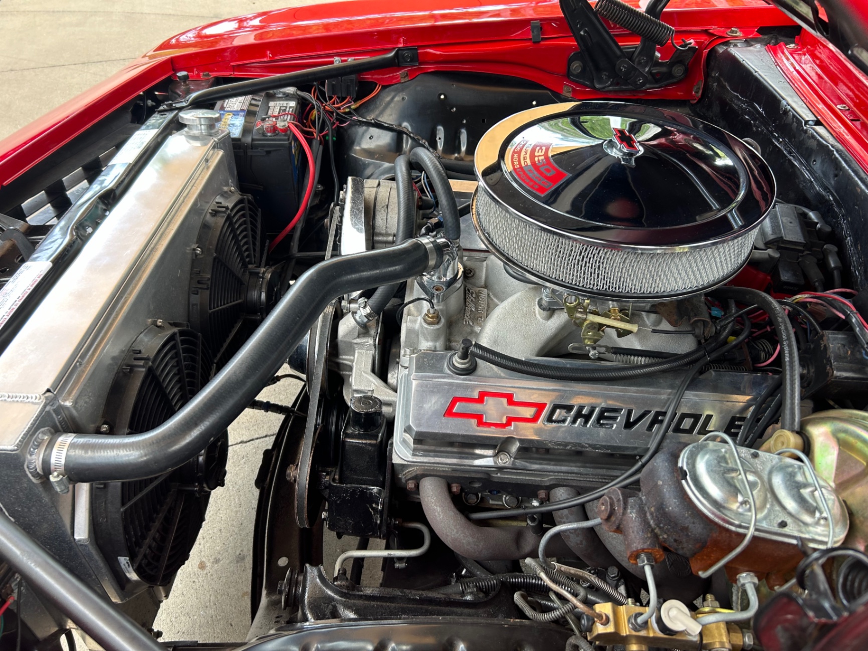 Vehicle photo 19