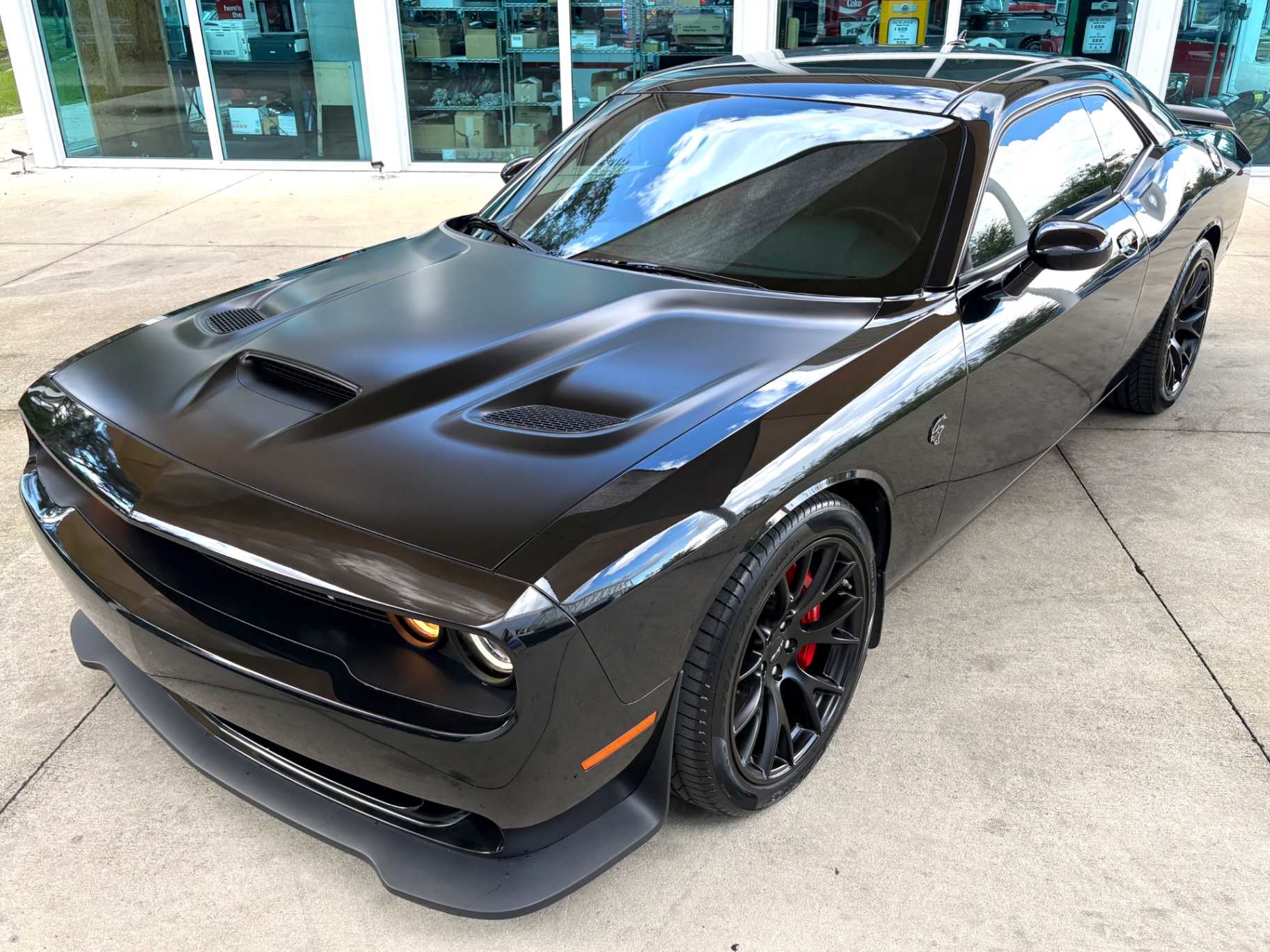 Vehicle photo 20
