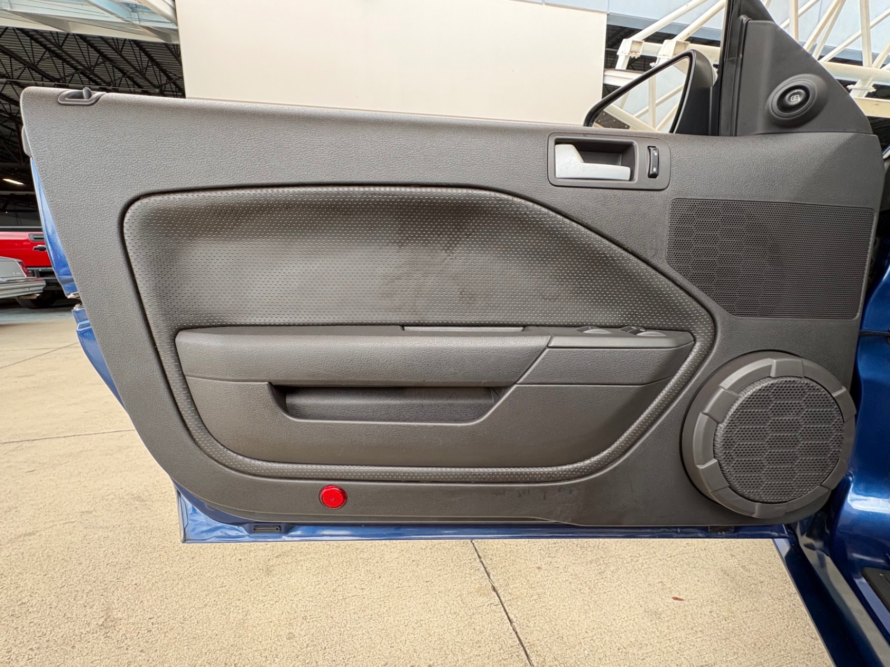 Vehicle photo 39