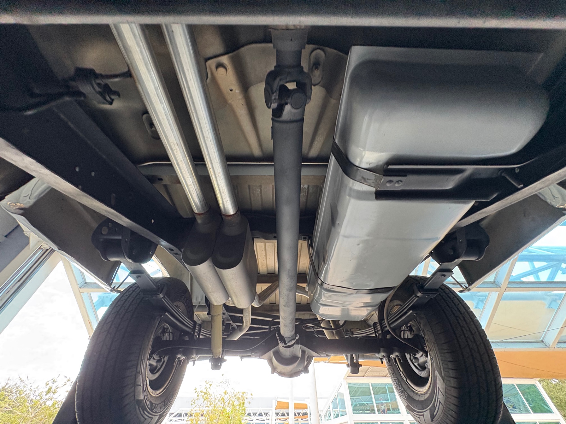 Vehicle photo 51
