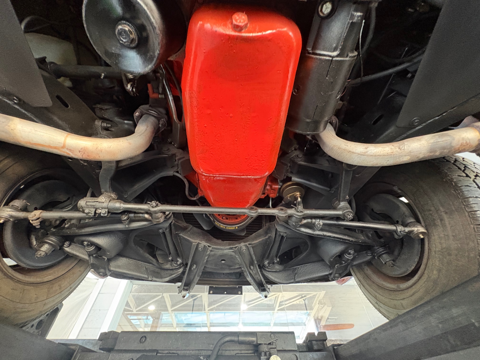 Vehicle photo 60