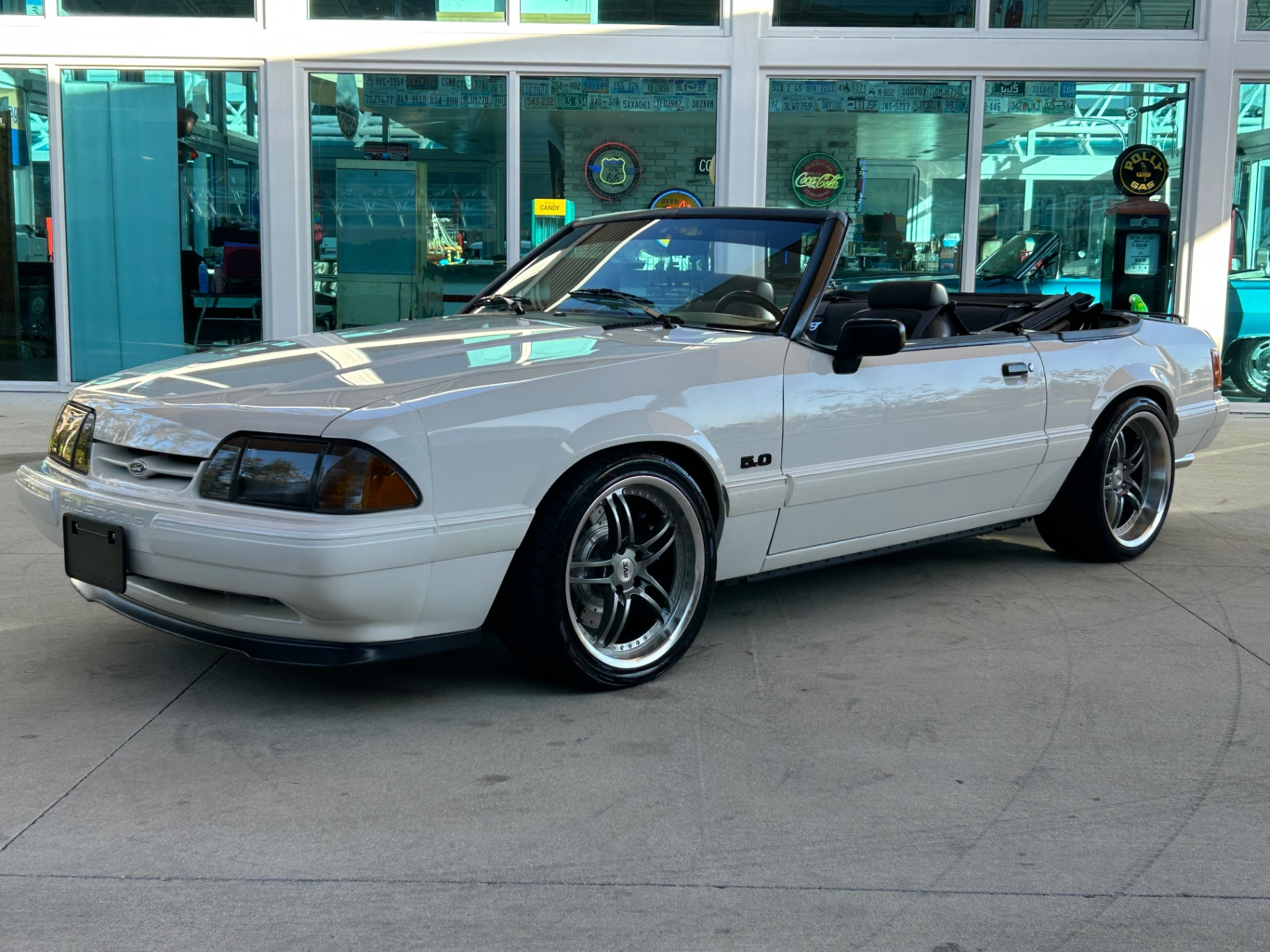 Ford Mustang's photo