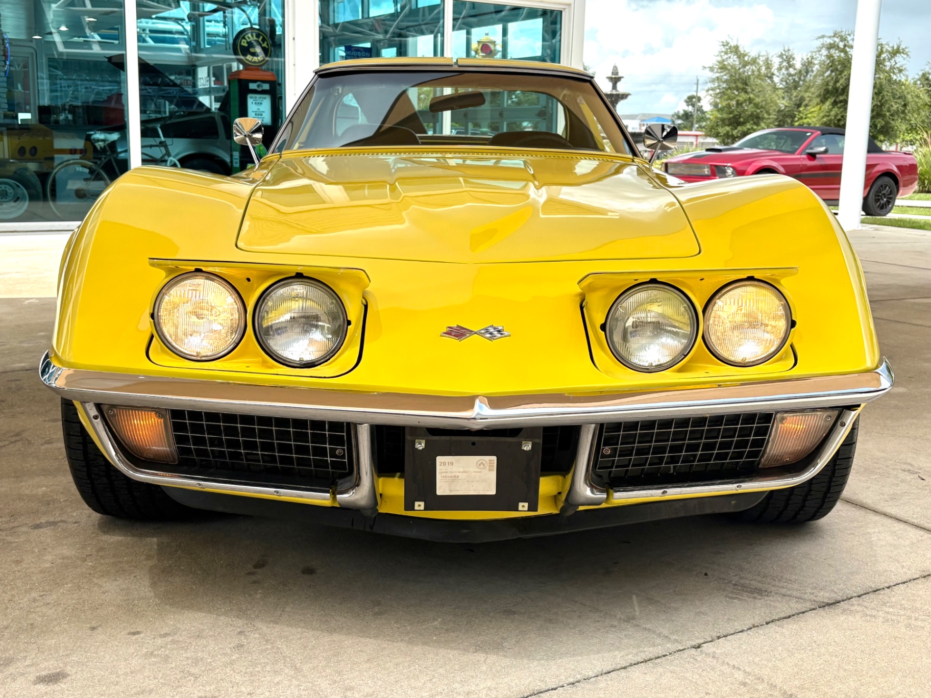 Vehicle photo 3
