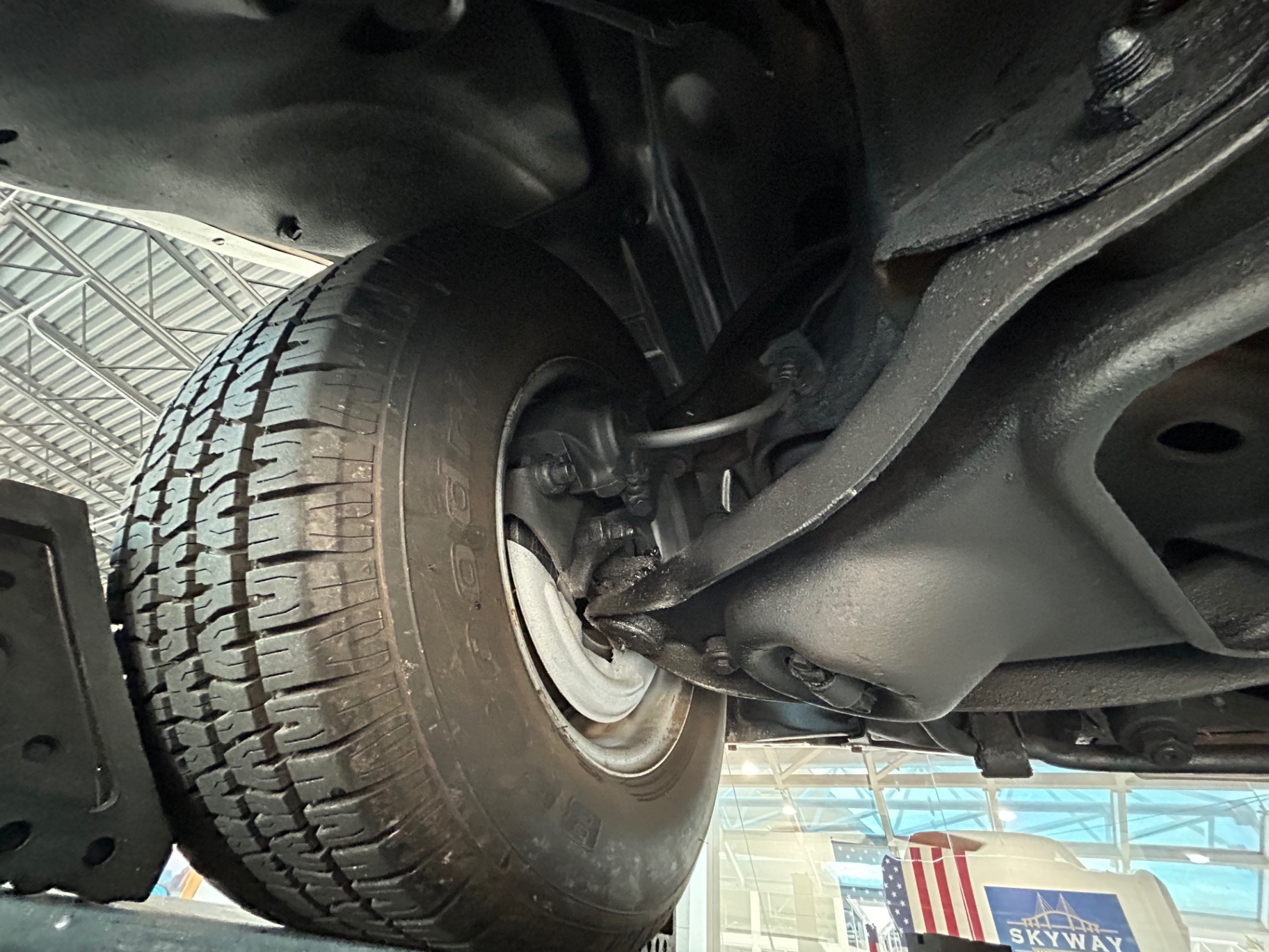 Vehicle photo 36