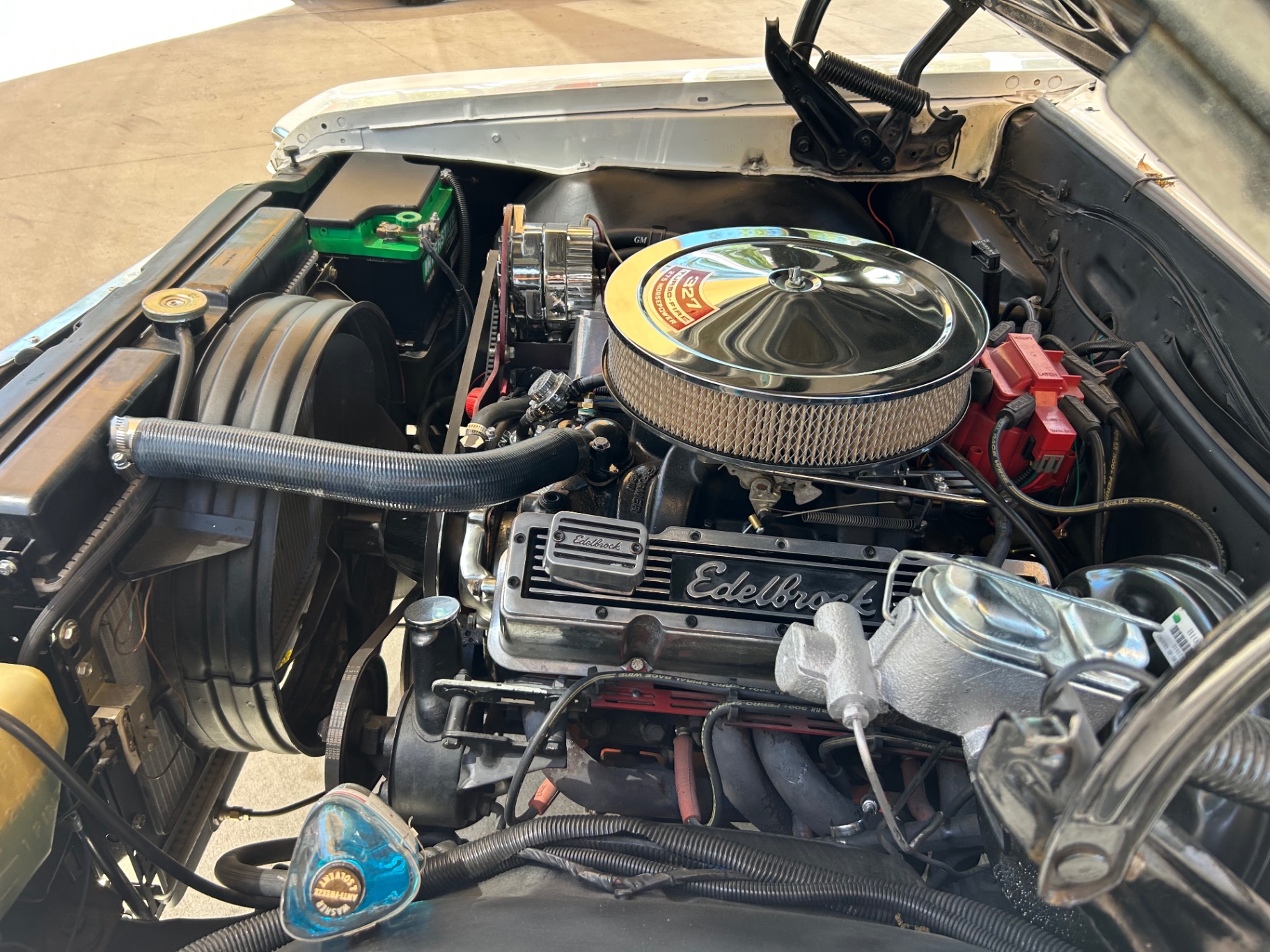 Vehicle photo 28