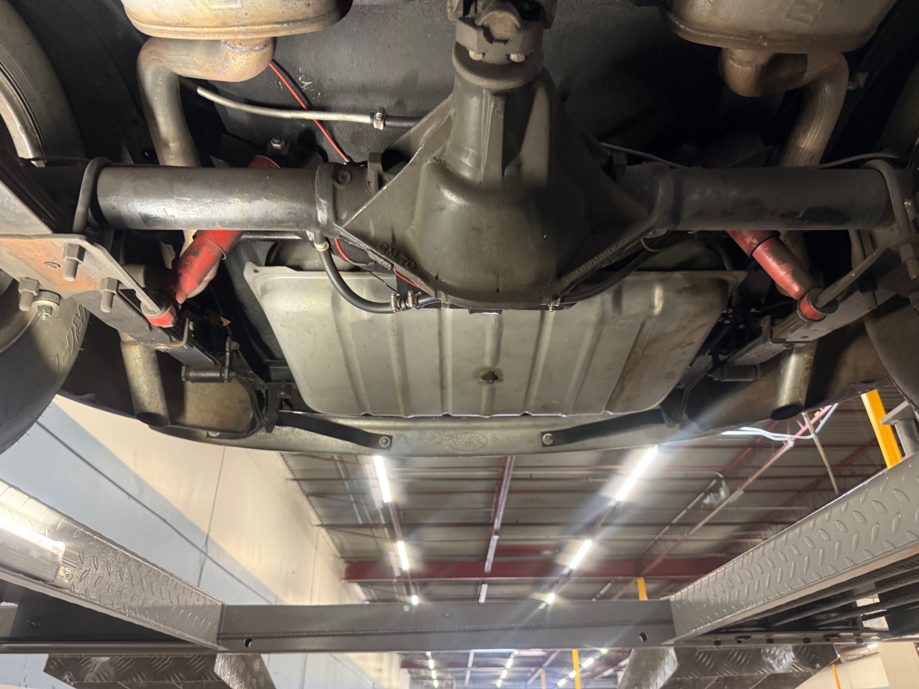 Vehicle photo 41
