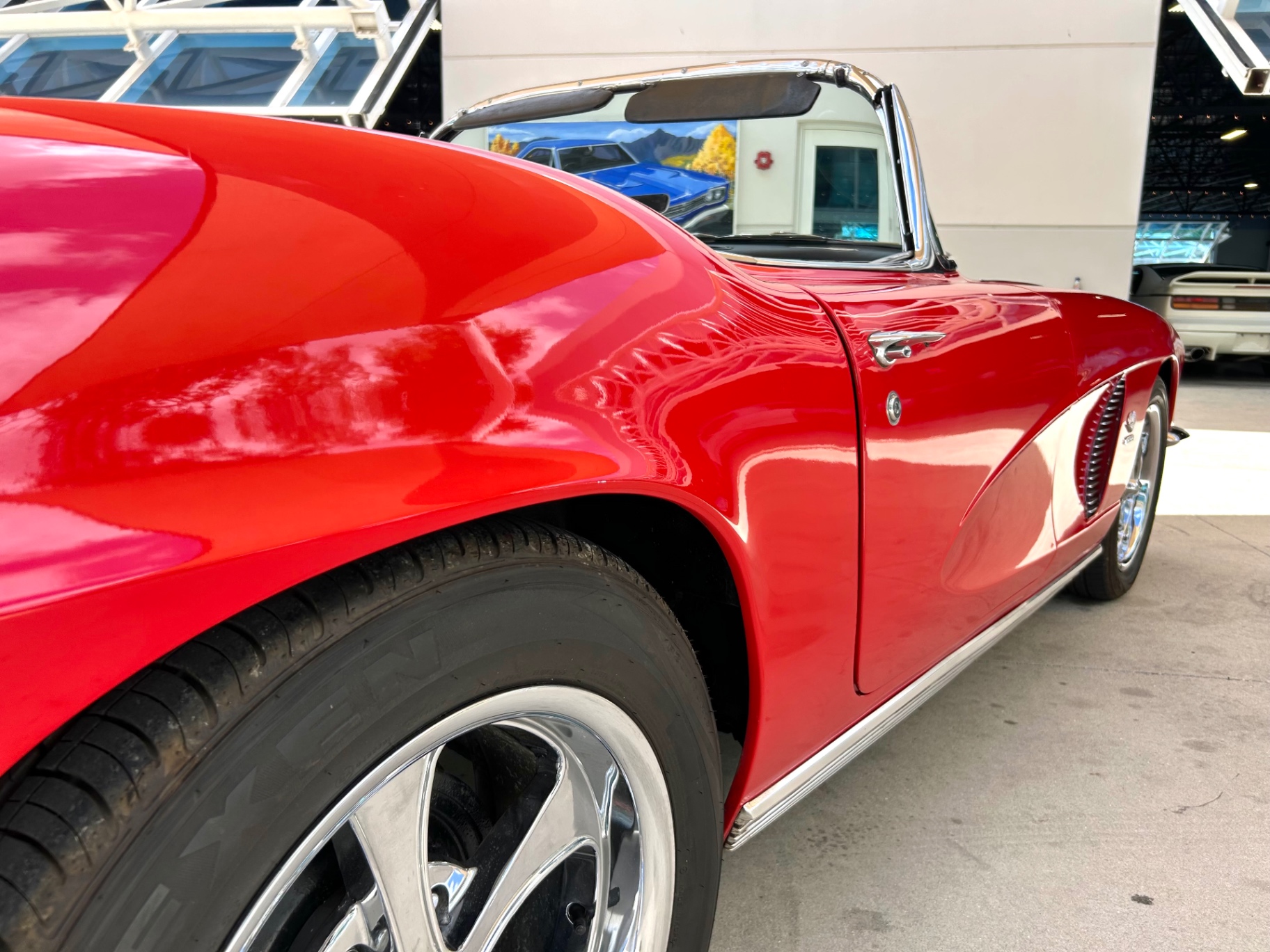 Vehicle photo 15