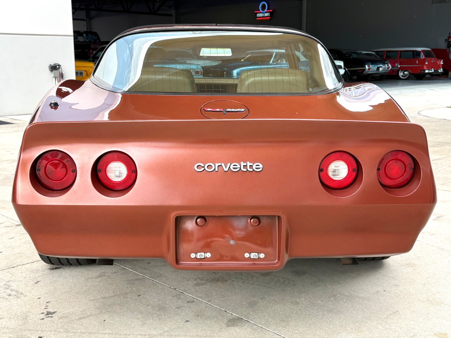 Vehicle photo 7
