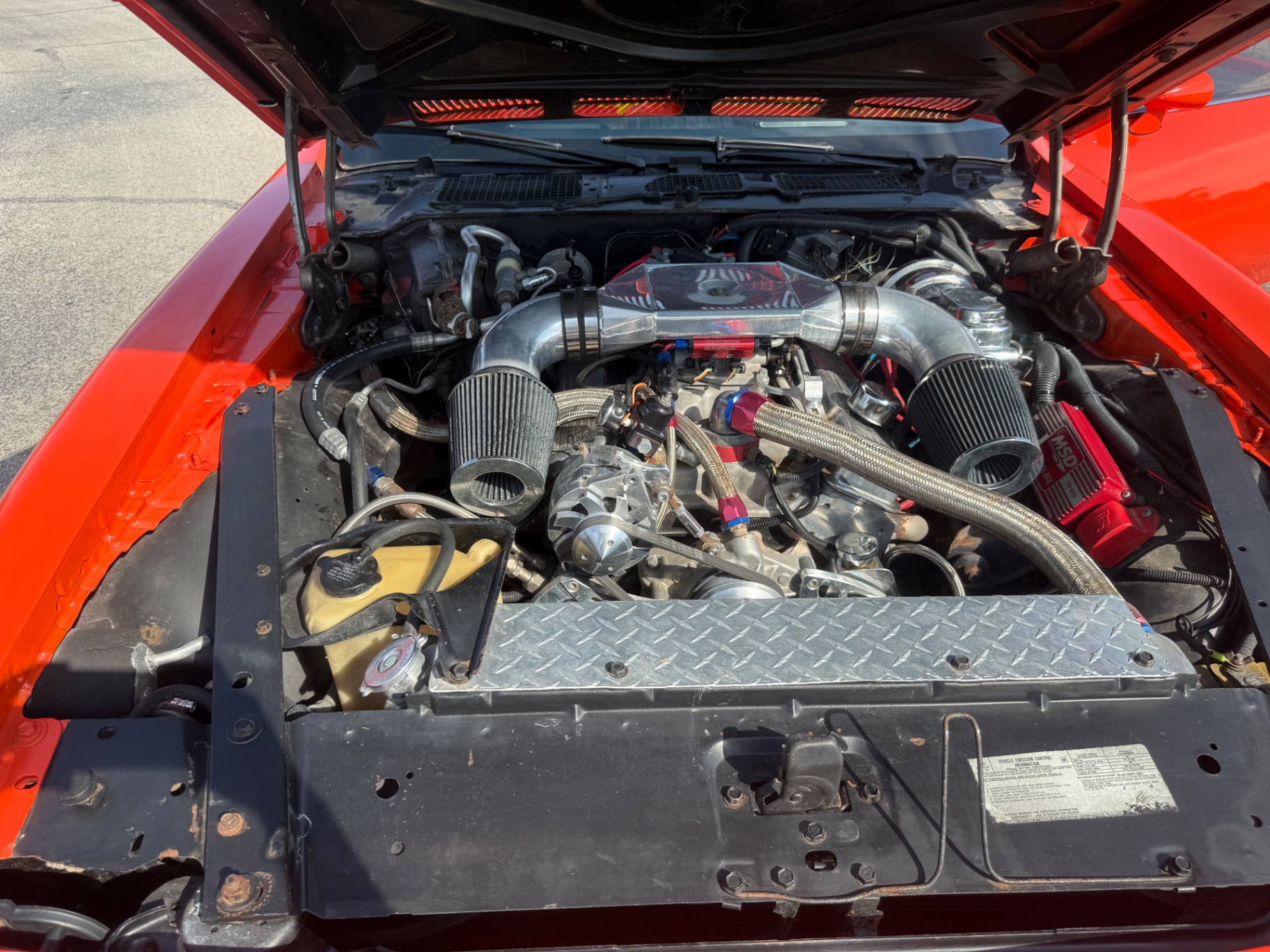 Vehicle photo 18