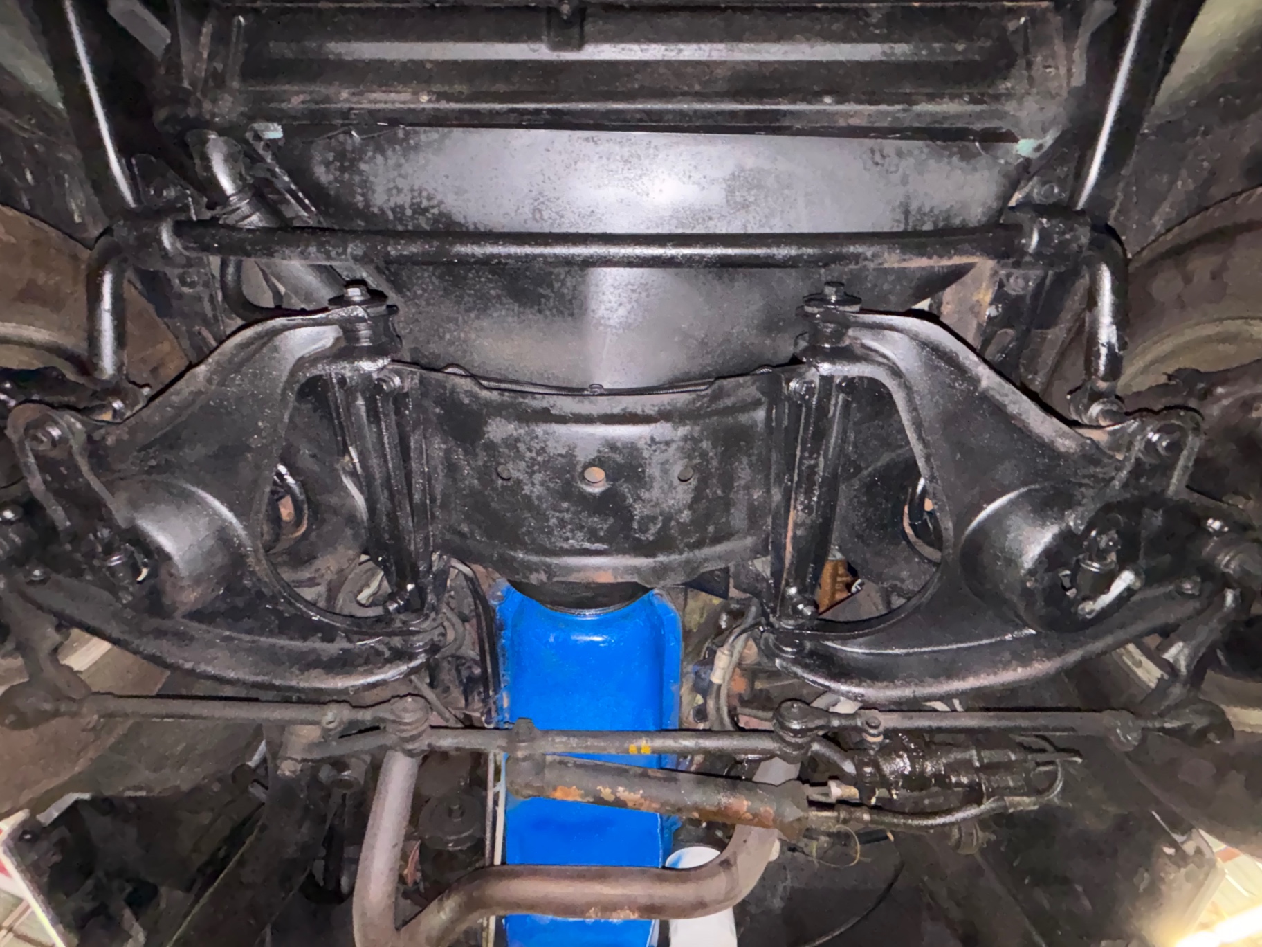 Vehicle photo 42