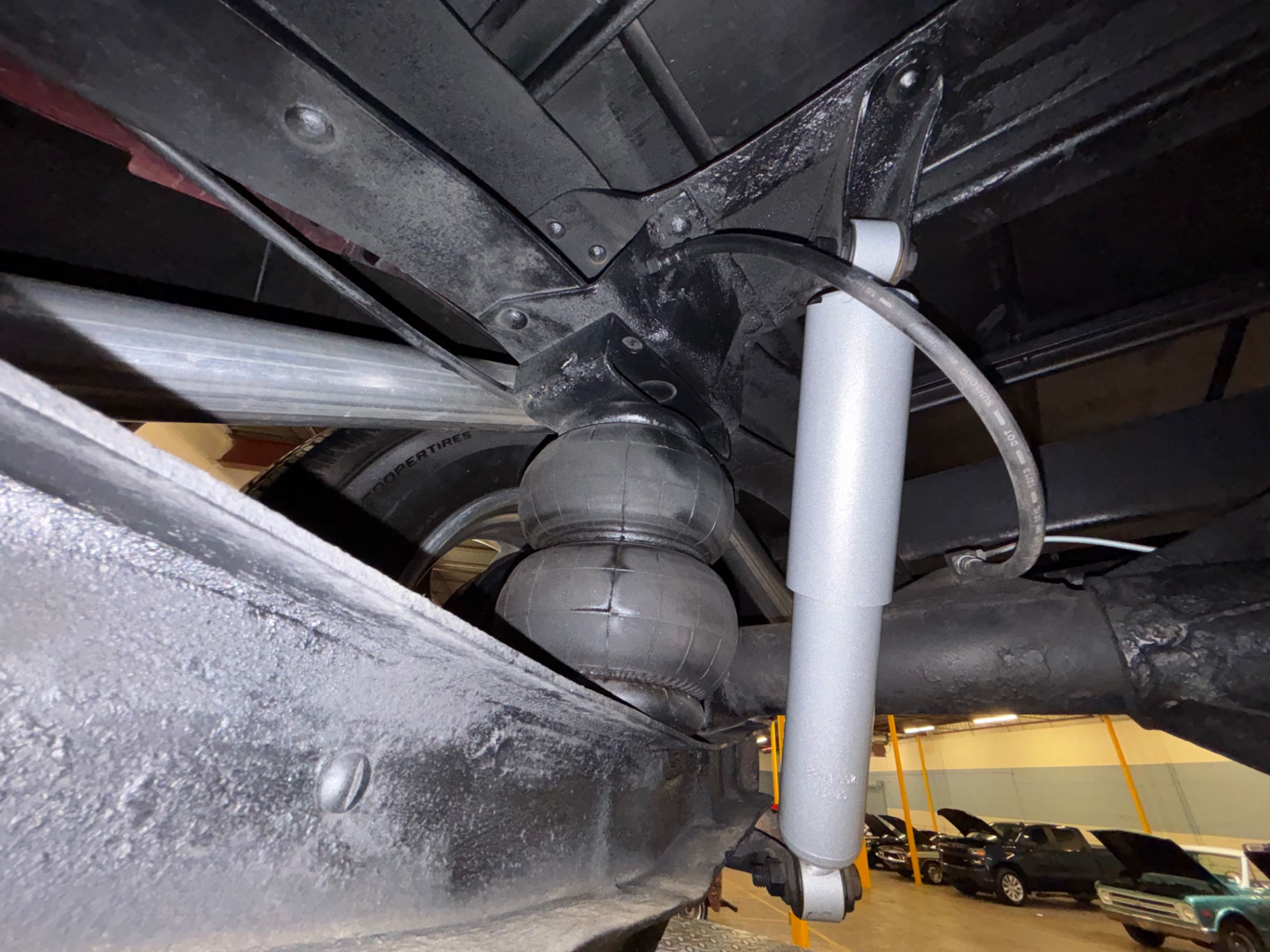 Vehicle photo 48
